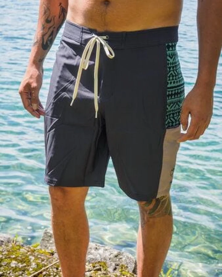 Zeachild Ethno Shaka Boardshort - recycelte Fischnetze