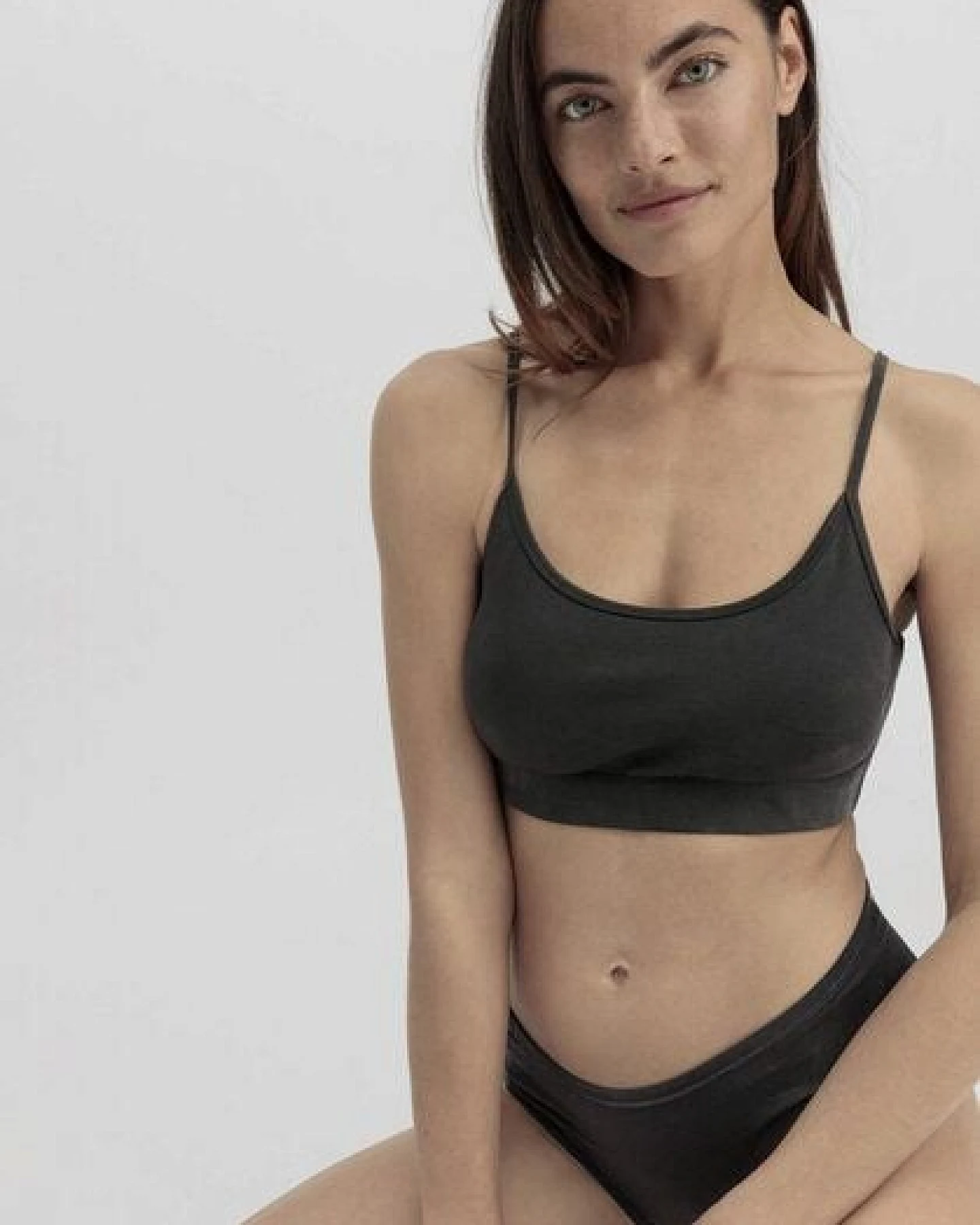 hessnatur Bustier 2er-Set PURE NATURE aus reiner Bio-Baumwolle – Ansicht 2