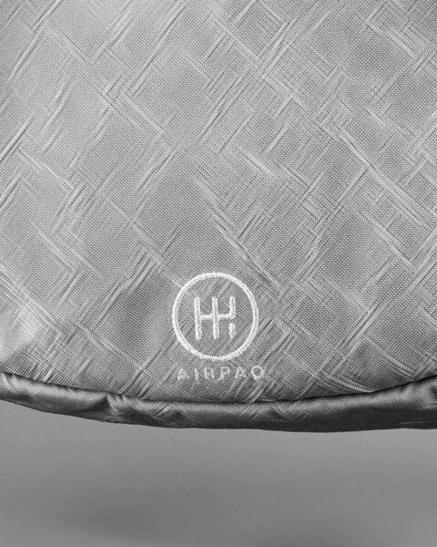 Airpaq Moonbag aus Autoschrott – Ansicht 2