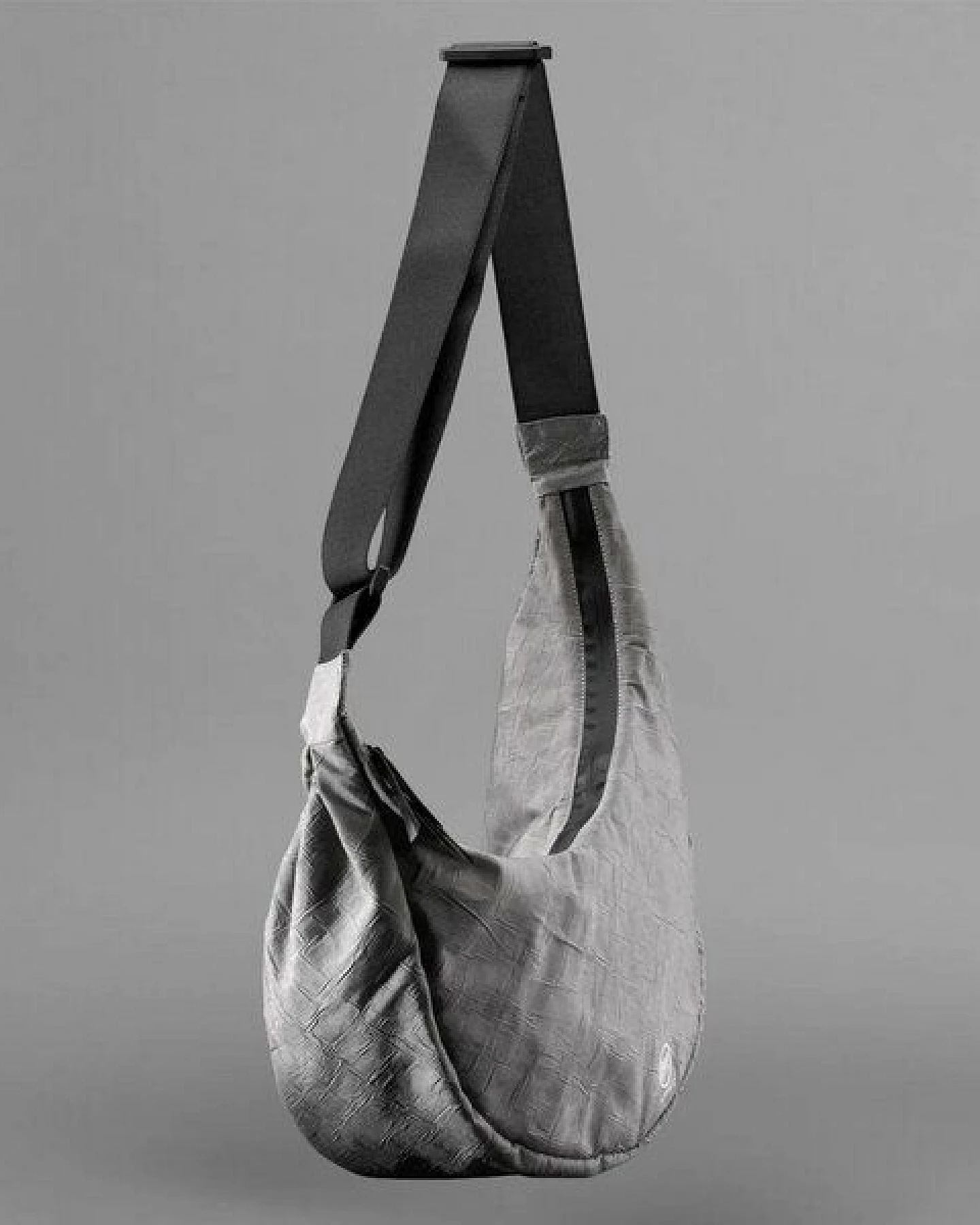 Airpaq Moonbag aus Autoschrott – Ansicht 4
