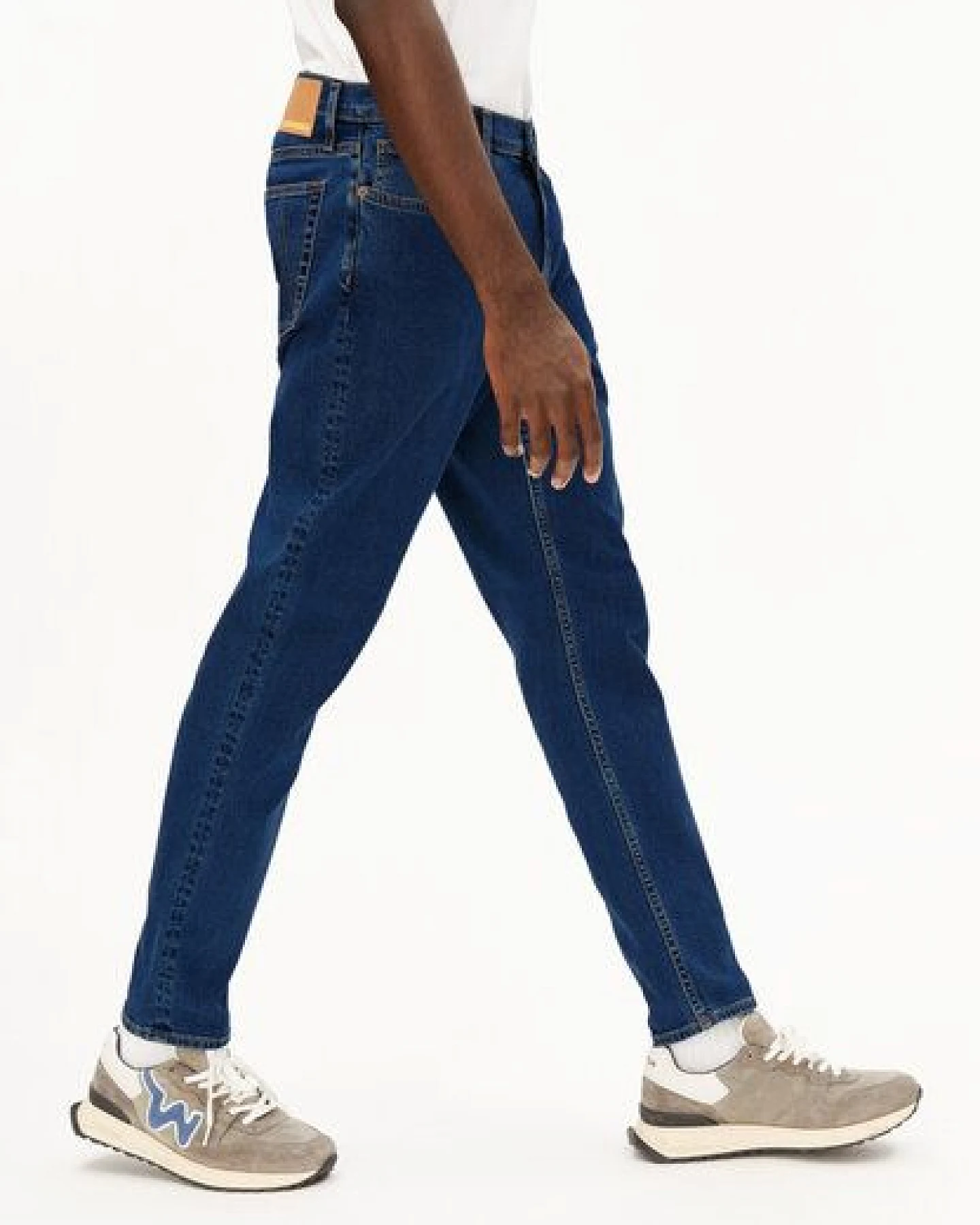 ARMEDANGELS AARJO TARPA Herren Tapered Jeans recycelter Baumwoll Mix Comfort Stretch – Ansicht 4