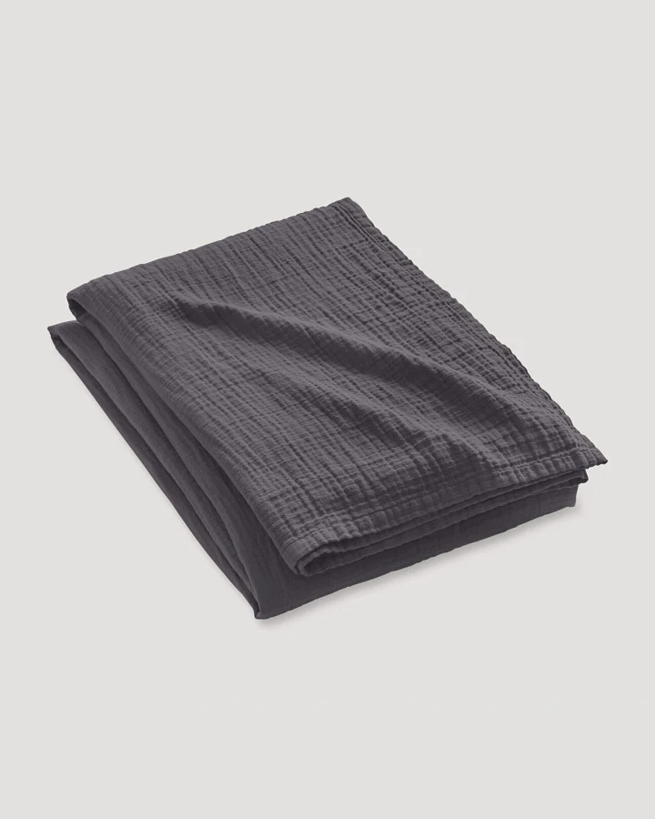 hessnatur Musselin-Decke aus Bio-Baumwolle - grau - Größe 130x180 cm