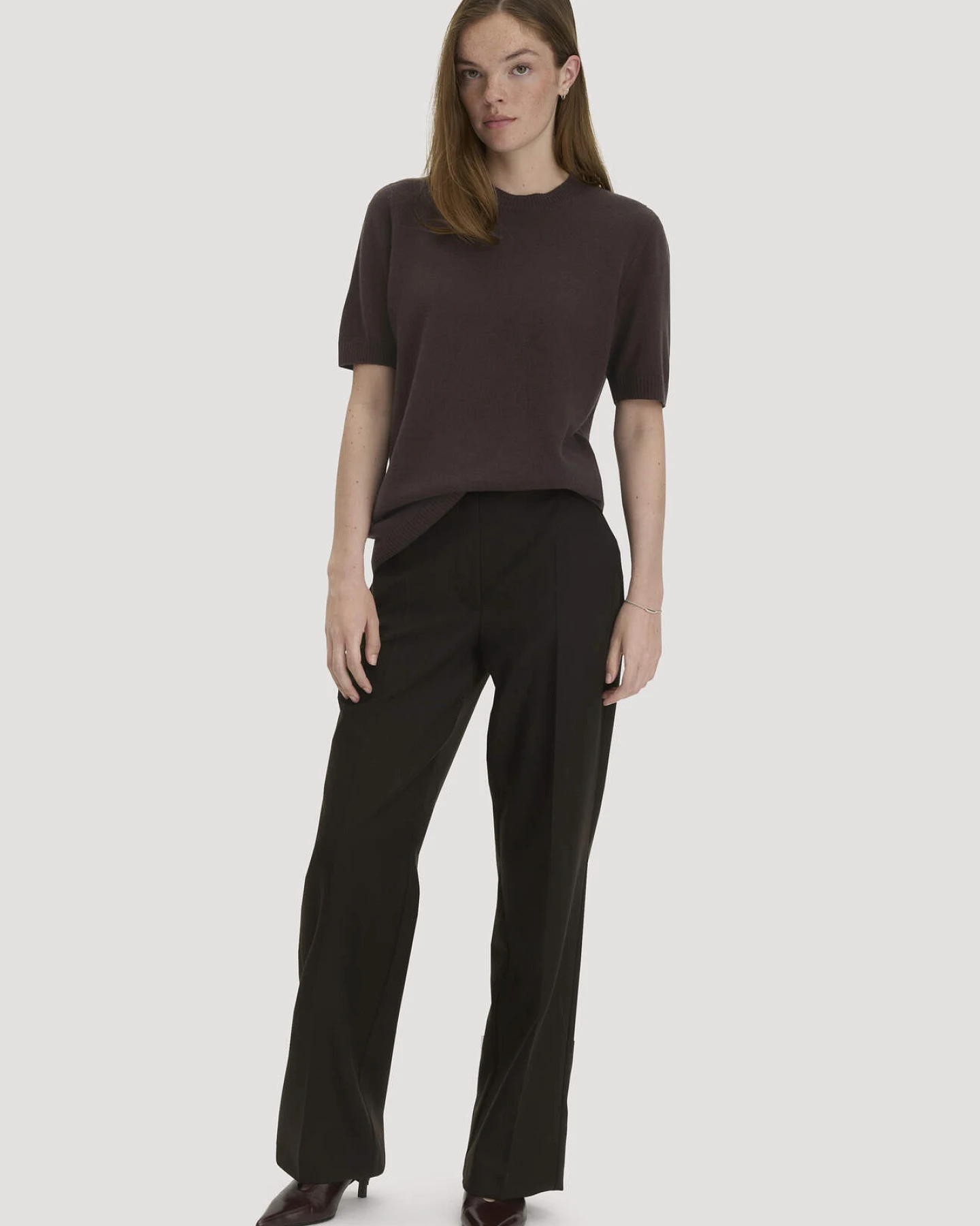 hessnatur Damen Pullover Relaxed aus Bio-Schurwolle mit Cashmere - braun - Größe L – Ansicht 2
