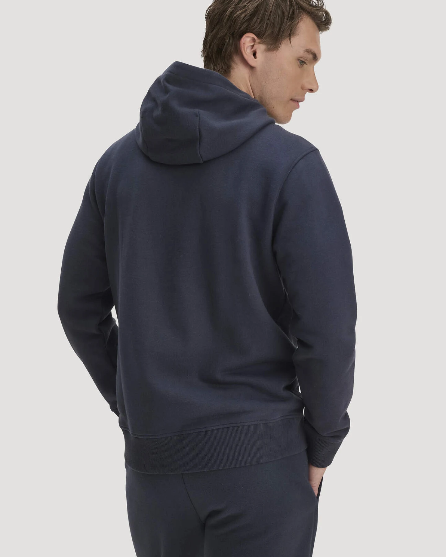 hessnatur Herren Sweat Hoodie Regular aus Bio-Baumwolle mit recycelter Baumwolle - blau - Größe L – Ansicht 3