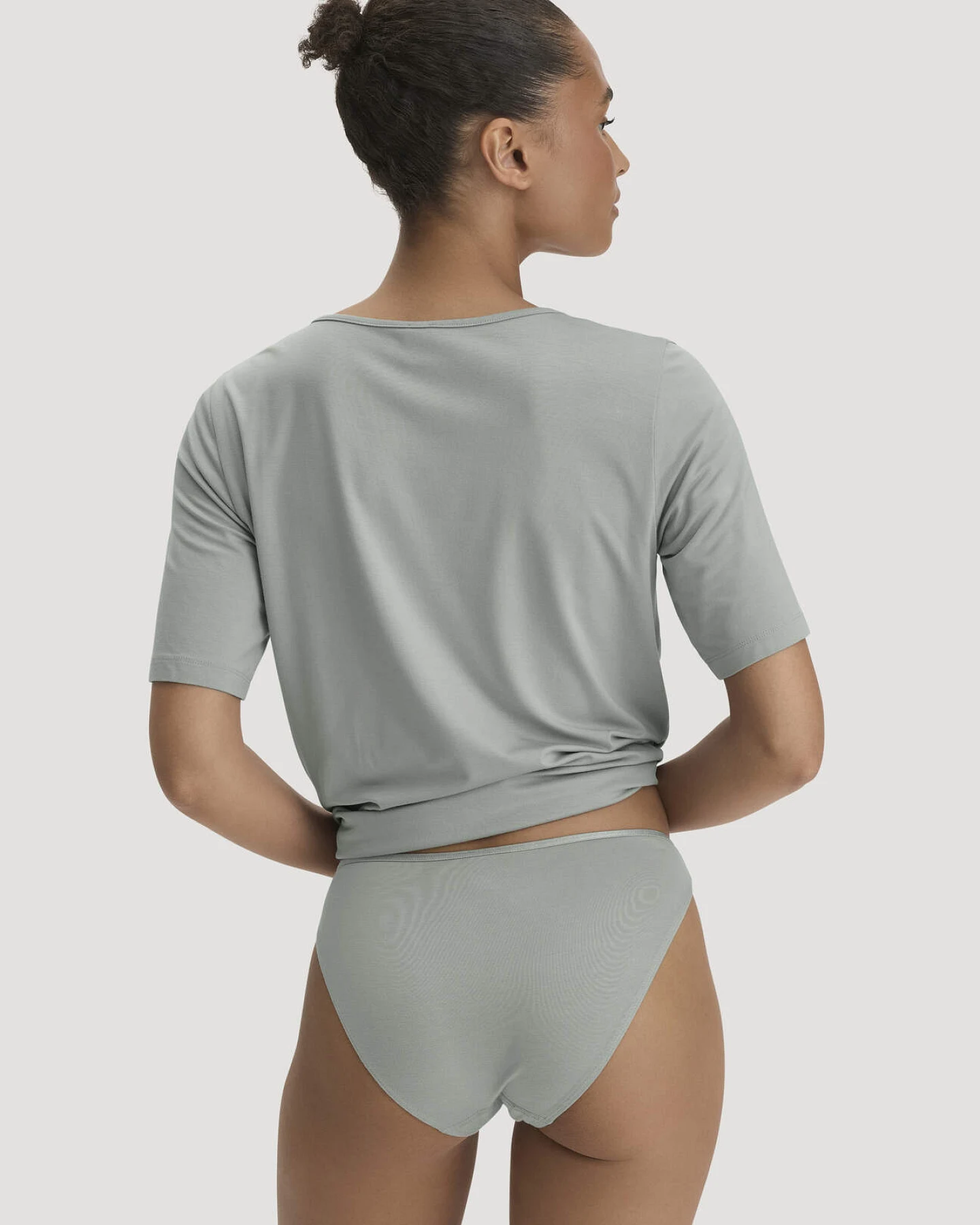 hessnatur Damen Slip Regular Cut PURE SENSE aus TENCEL™ Modal - blau - Größe 34 – Ansicht 2