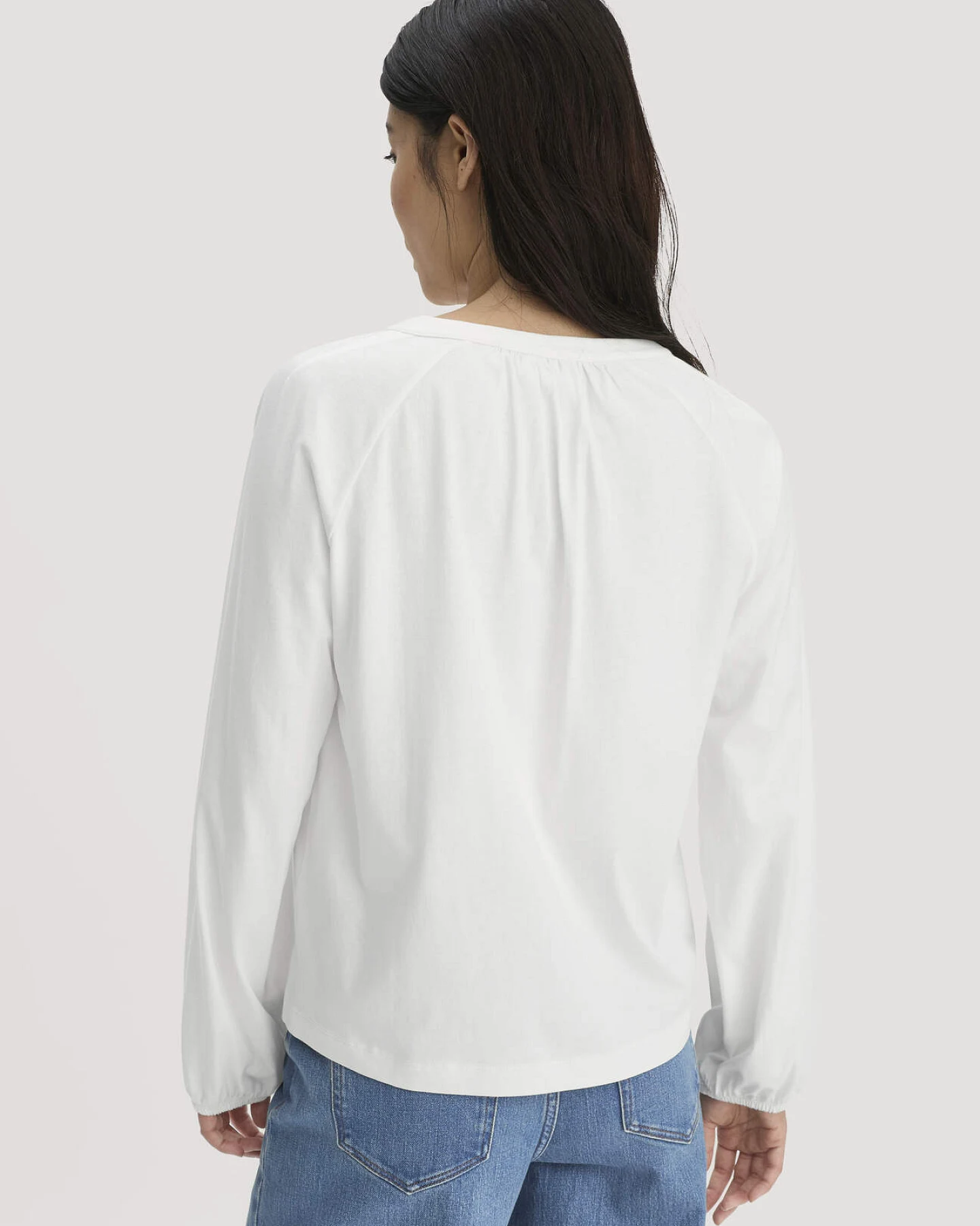 hessnatur Damen Jersey-Bluse Relaxed aus Bio-Baumwolle - weiß - Größe 34 – Ansicht 3