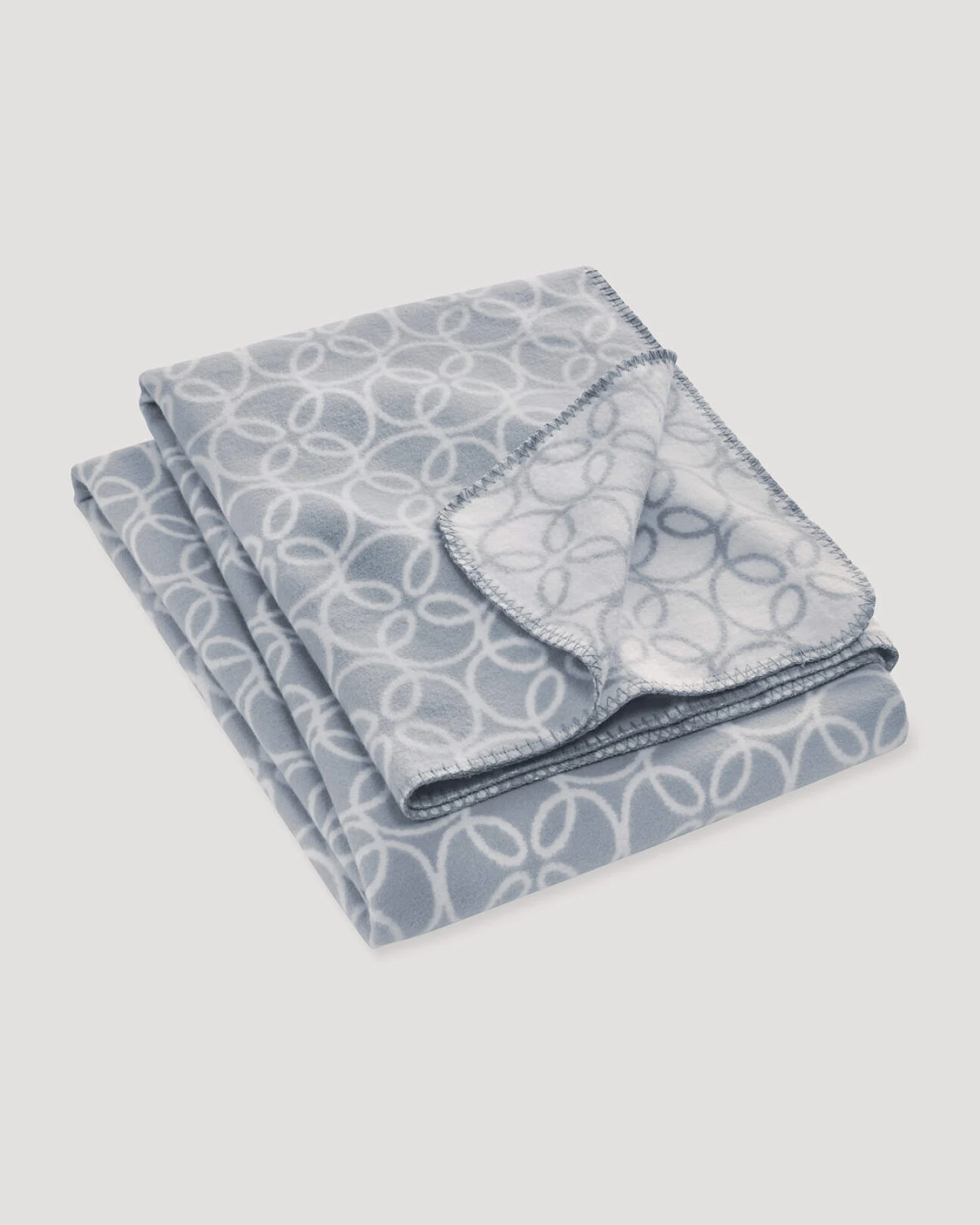 hessnatur Plaid SELKE aus Bio-Baumwolle - grau - Größe 150x200 cm – Ansicht 2