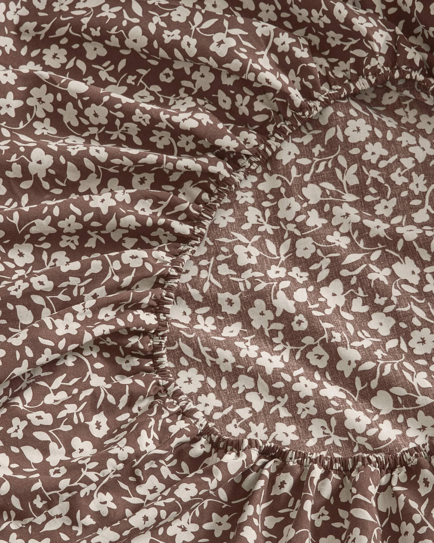 hessnatur Renforcé Spannbetttuch MILLIE aus Bio-Baumwolle - braun - Größe 90-100x200 cm – Ansicht 2