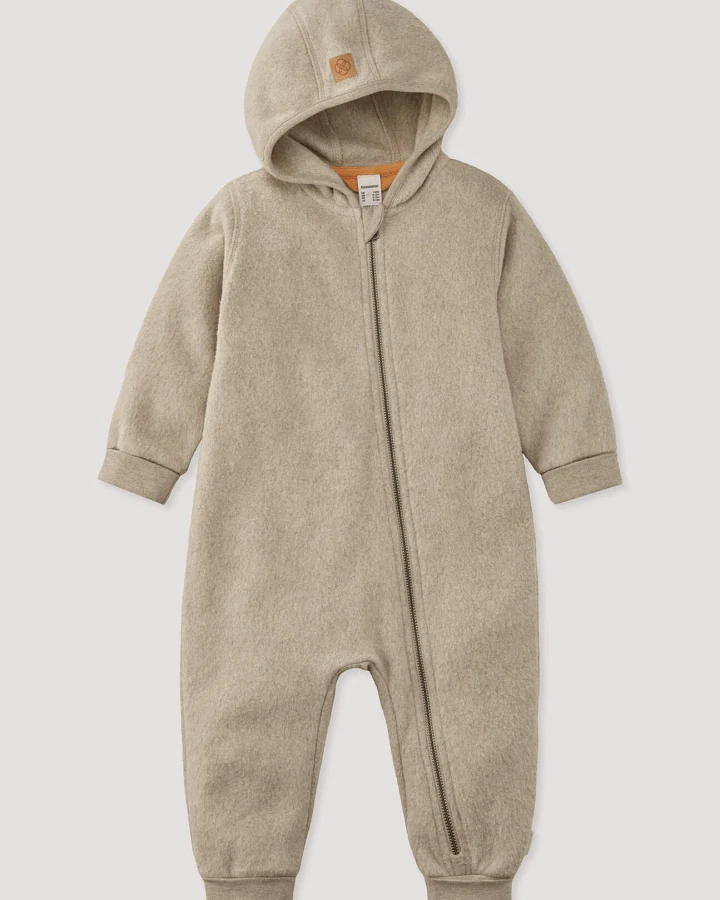 hessnatur Baby Softfleece Overall aus Bio-Baumwolle - beige - Größe 50/56