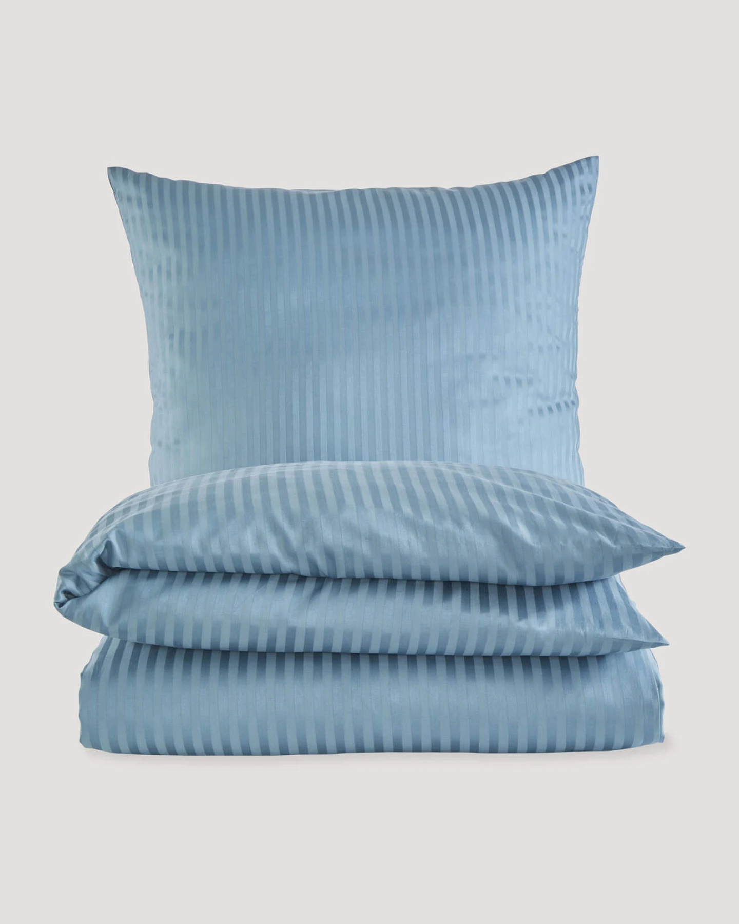 hessnatur Bettwäsche Set SILKY TOUCH aus TENCEL™ Lyocell und Bio-Baumwolle - blau - Größe 135x200 / 40x80 cm – Ansicht 2