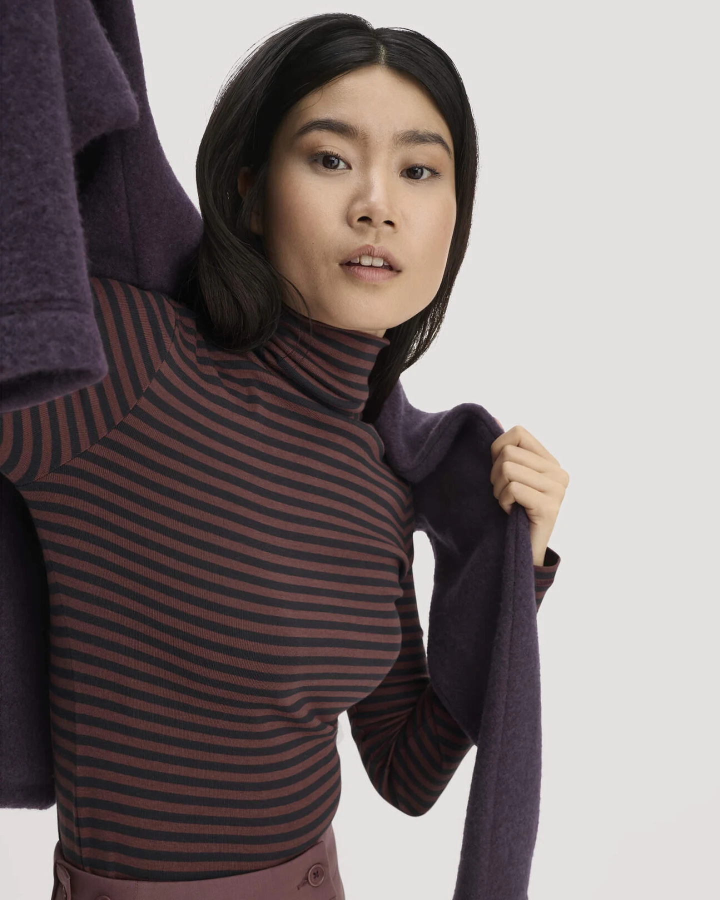 hessnatur Damen Streifen Softrib Longsleeve Fitted aus Bio-Baumwolle und Modal - rot - Größe 46 – Ansicht 4