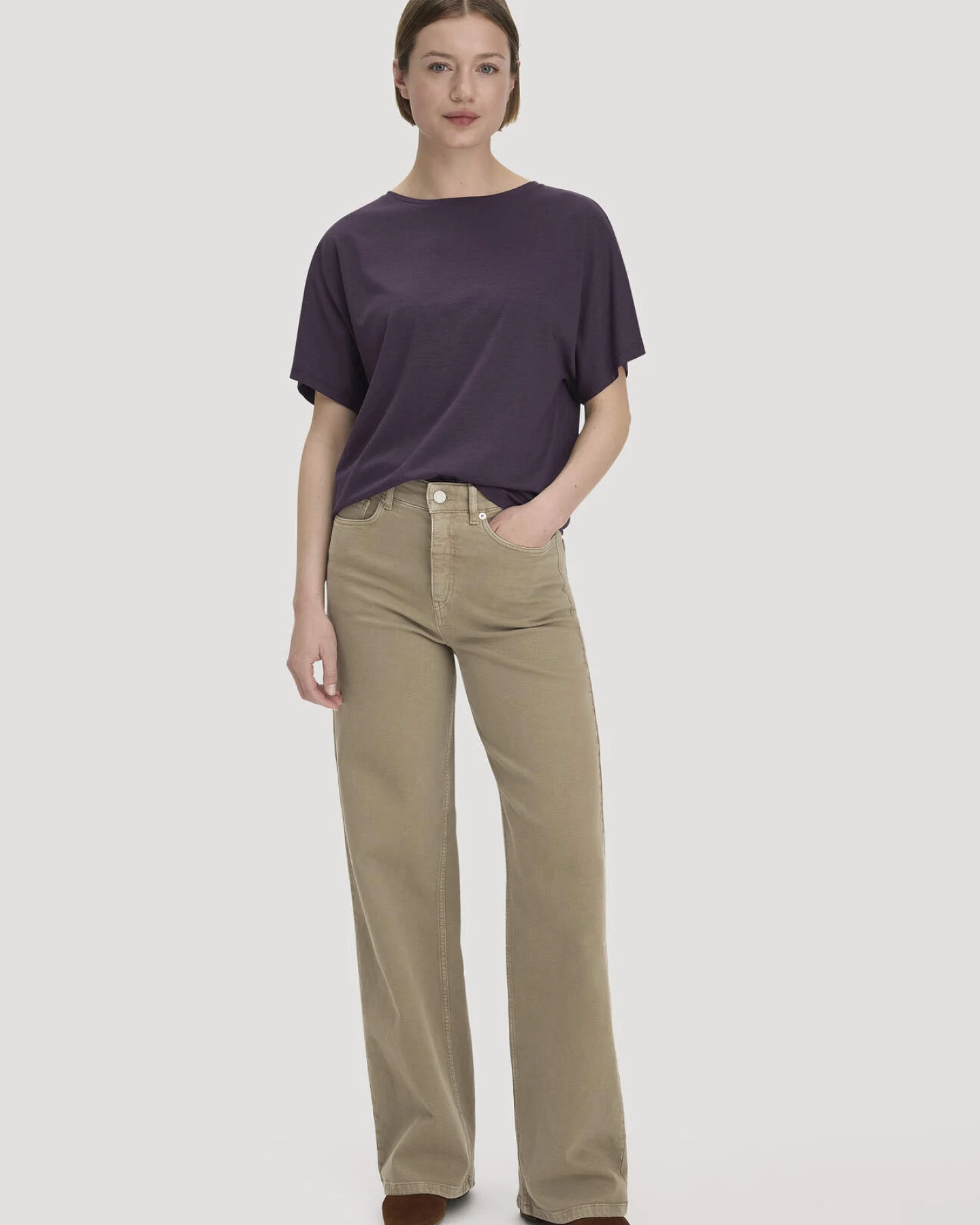 hessnatur Damen T-Shirt Oversize aus TENCEL™ Lyocell und Bio-Baumwolle - lila - Größe XL – Ansicht 2