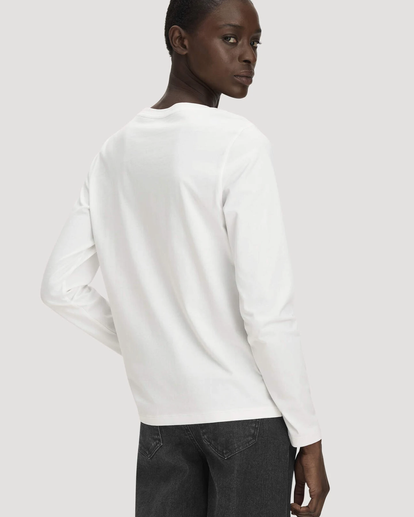 hessnatur Damen Longsleeve Relaxed aus Regenerative Organic Cotton (ROC) - weiß - Größe 34 – Ansicht 3