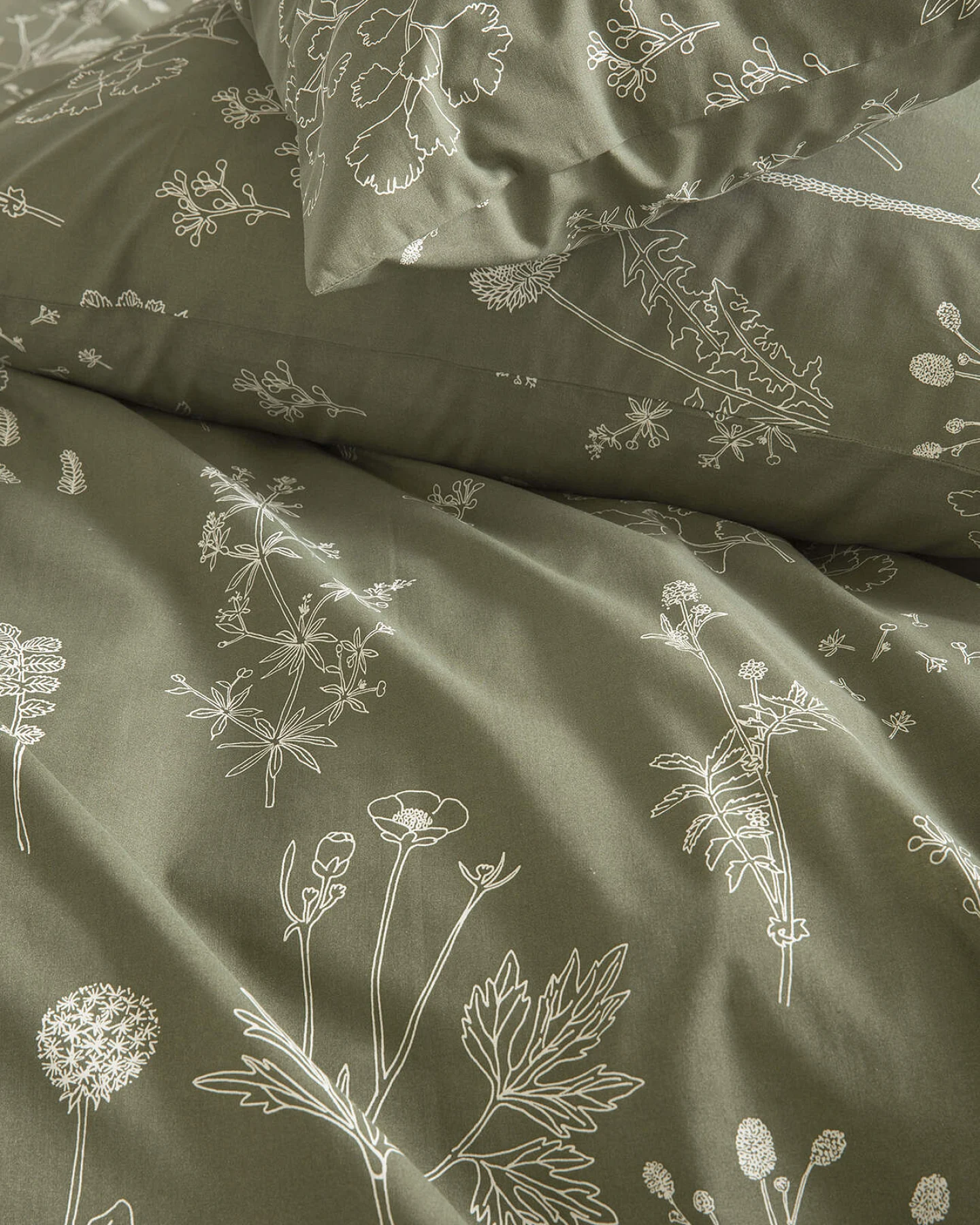 hessnatur Renforcé Bettwäsche-Set LONNO aus Bio-Baumwolle - grün - Größe 135x200 / 40x80 cm – Ansicht 3