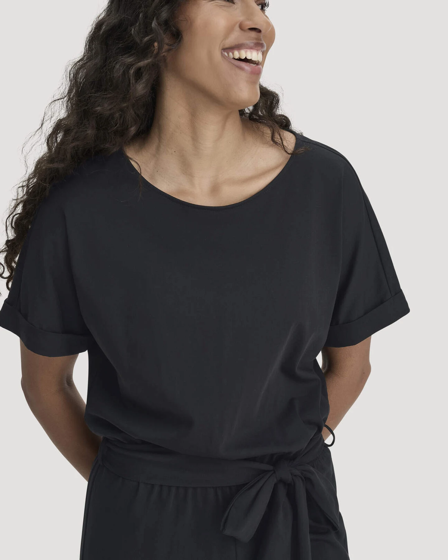 hessnatur Damen Jersey Jumpsuit Regular aus Bio-Baumwolle - schwarz - Größe 34 – Ansicht 3