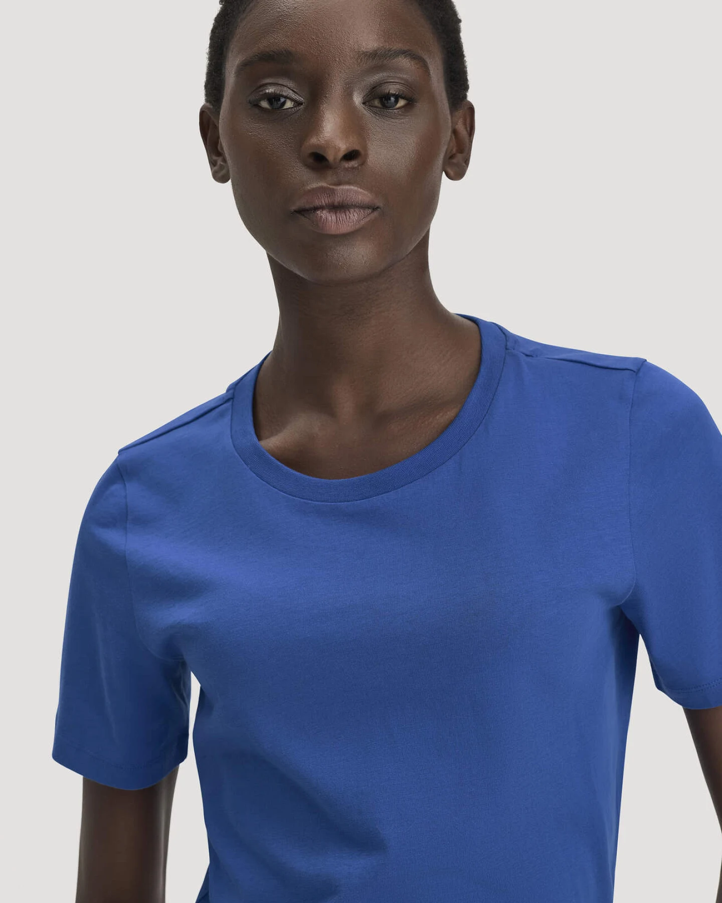 hessnatur Damen T-Shirt Regular aus Regenerative Organic Cotton (ROC) - blau - Größe 44 – Ansicht 4