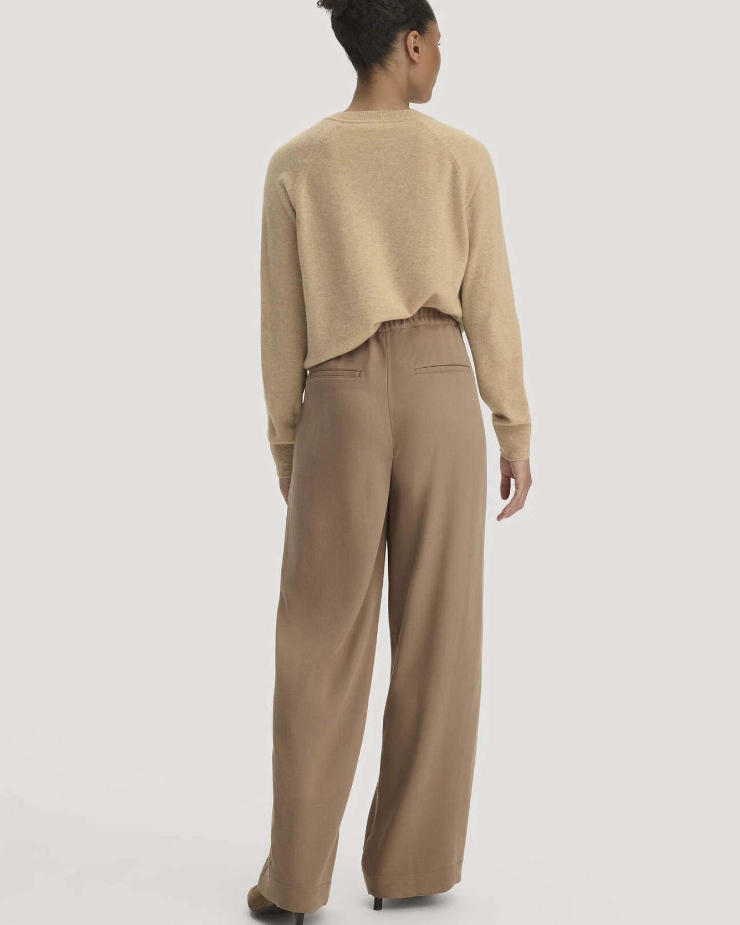 hessnatur Damen Gewebe Hose Wide Leg aus TENCEL™ Lyocell - braun - Größe 34 – Ansicht 2