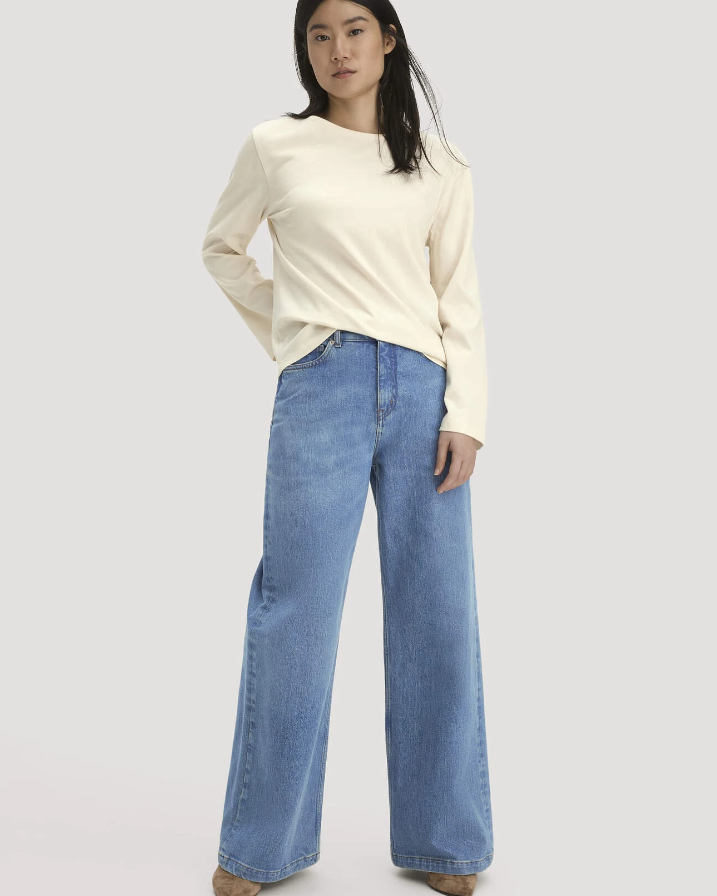 hessnatur Damen Heavy Jersey Longsleeve Relaxed aus Bio-Baumwolle - natur - Größe 34 – Ansicht 2