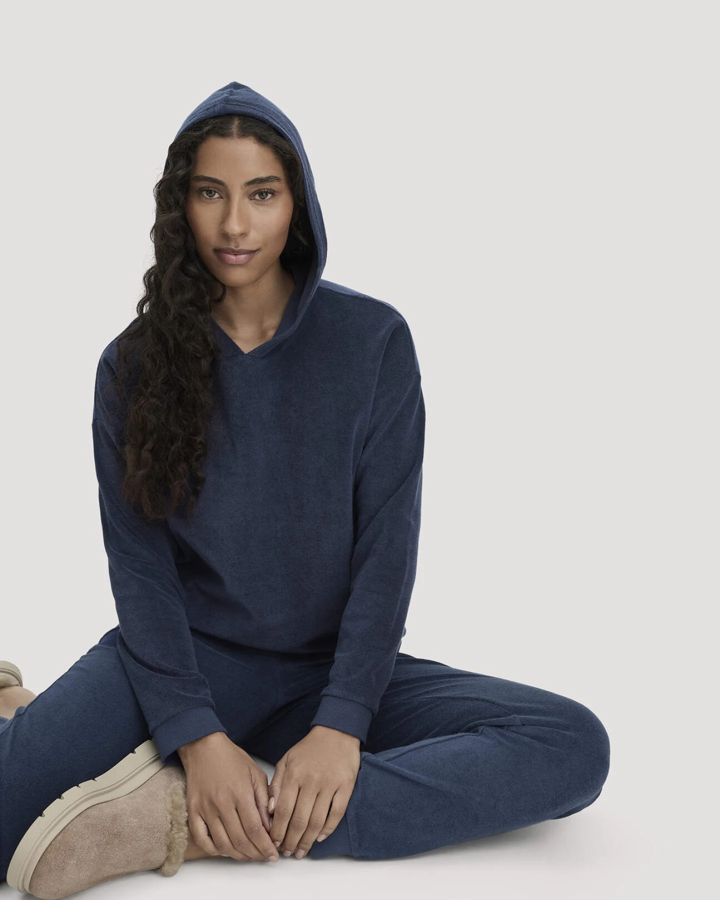 hessnatur Damen Frottee Hoodie PURE COTTON aus Bio-Baumwolle - blau - Größe 40 – Ansicht 2