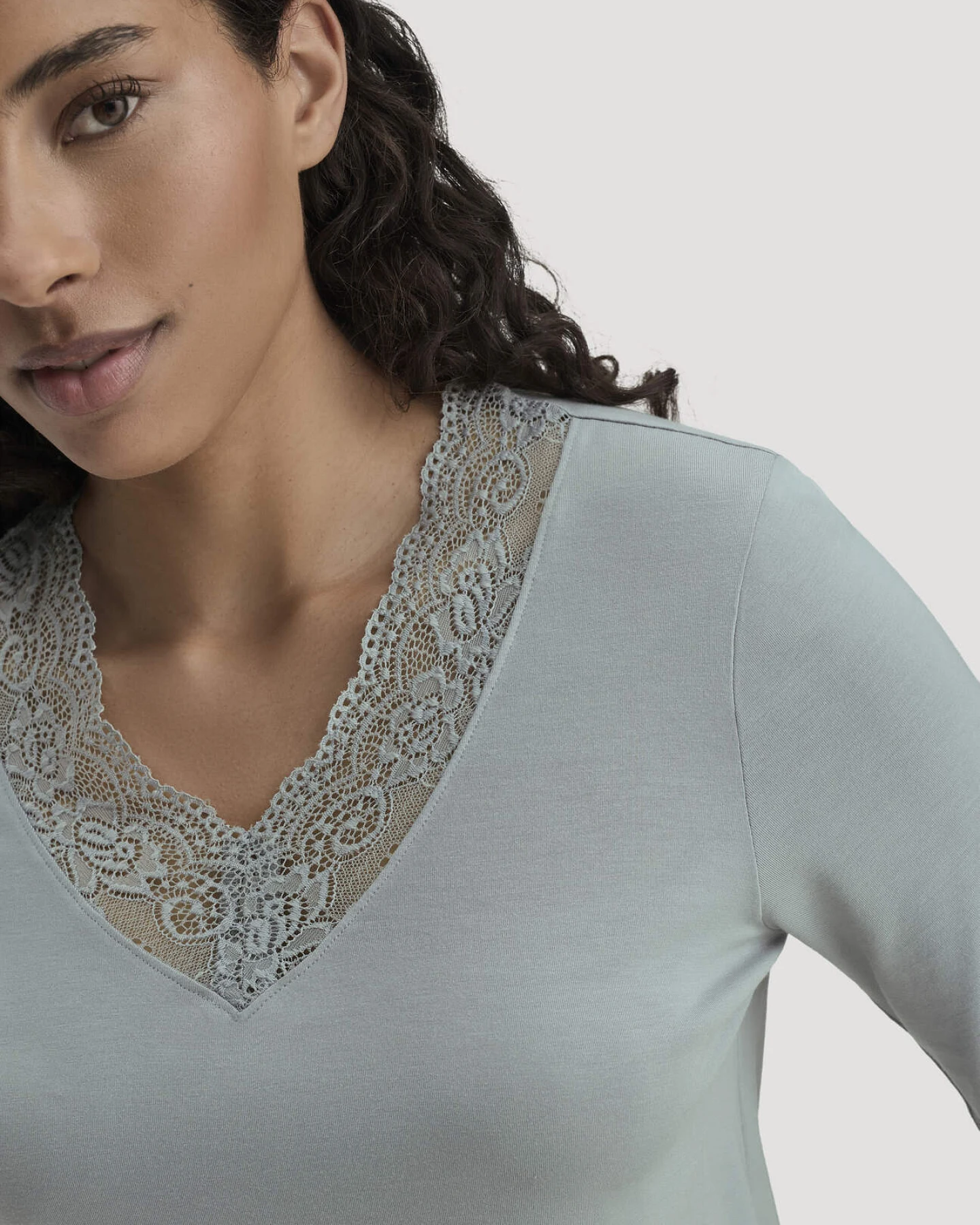 hessnatur Damen Kurzarm Nachthemd PURE SENSE aus TENCEL™ Modal - blau - Größe 44 – Ansicht 2