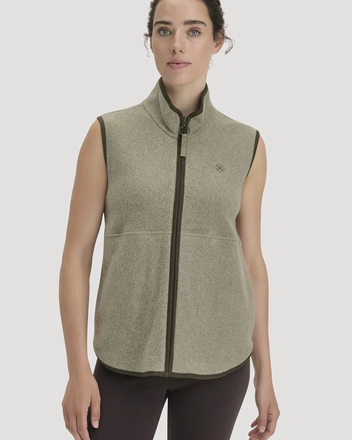hessnatur Loungewear Fleece Weste Regular ACTIVE LIGHT aus Bio-Baumwolle - grün - Größe L