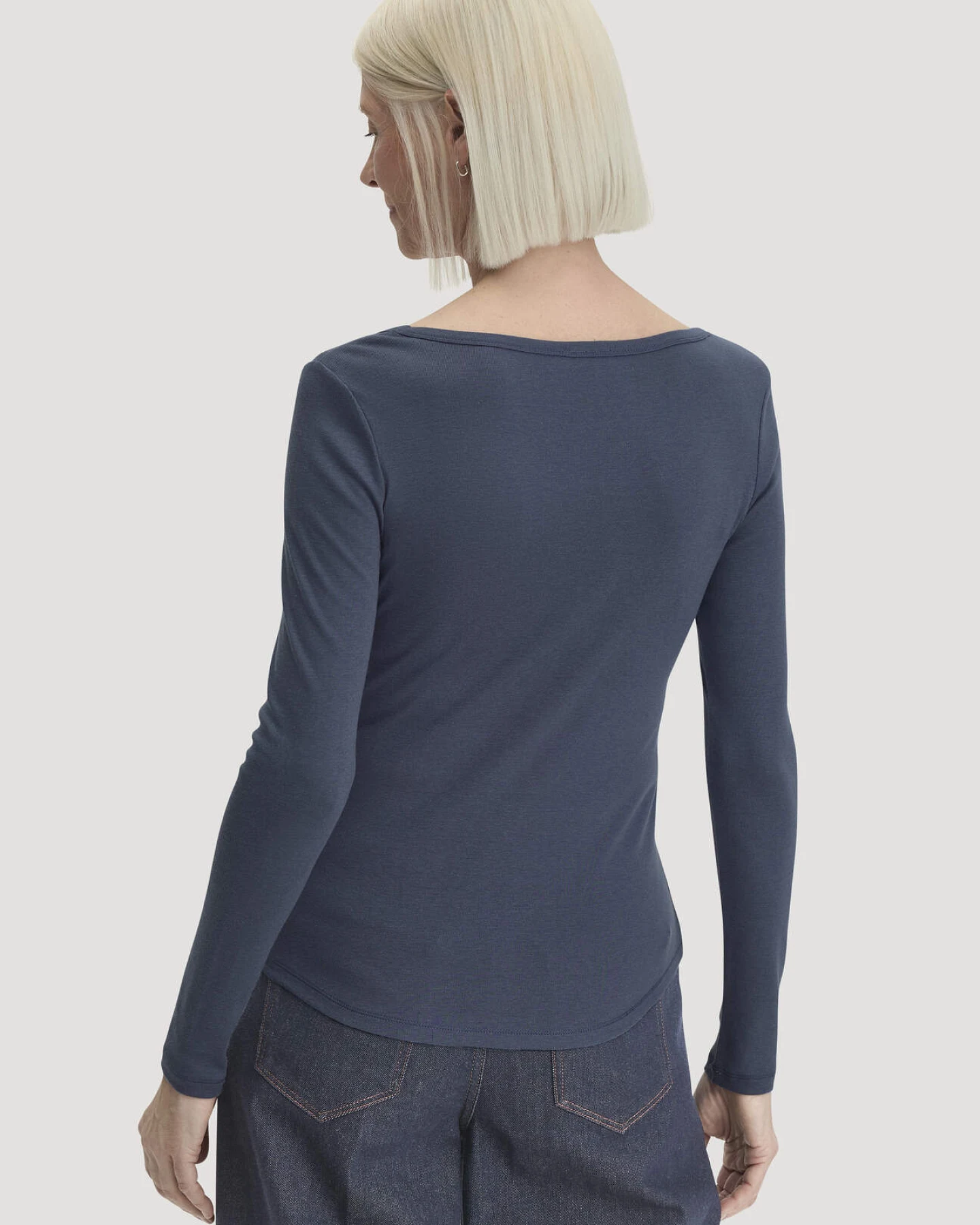 hessnatur Damen Softrib Longsleeve Fitted aus Bio-Baumwolle und TENCEL™ Modal - blau - Größe 34 – Ansicht 3