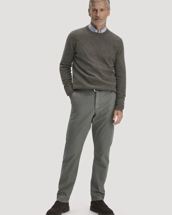 hessnatur Herren Chino LENN Regular aus Bio-Baumwolle - grün - Größe 38/32