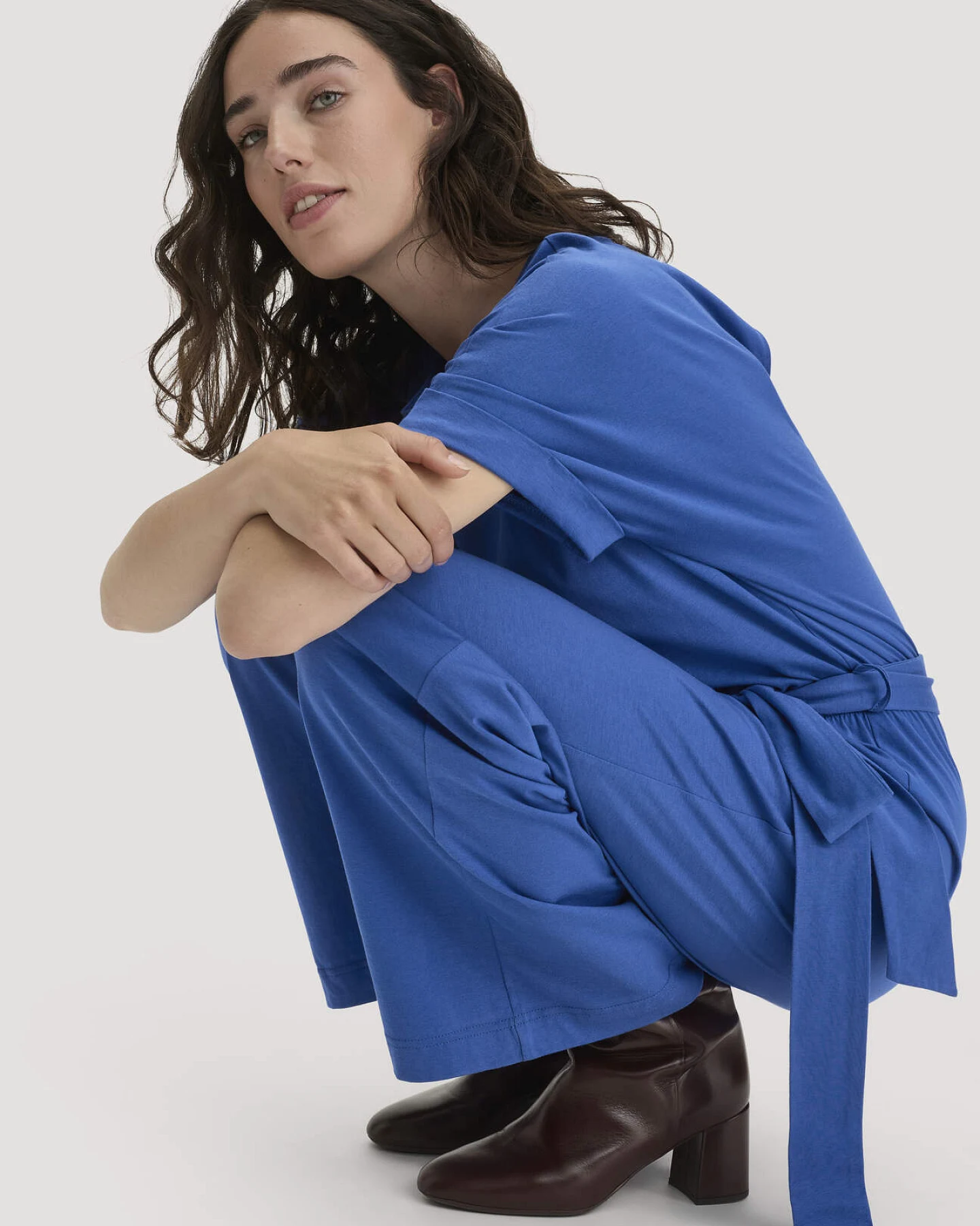 hessnatur Damen Jersey Jumpsuit Regular aus Bio-Baumwolle - blau - Größe 44 – Ansicht 4