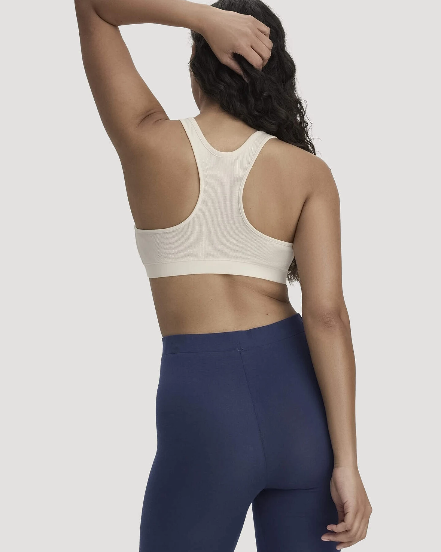 hessnatur Damen Bustier Racerback SOFT RIB aus Bio-Baumwolle - natur - Größe 40 – Ansicht 3