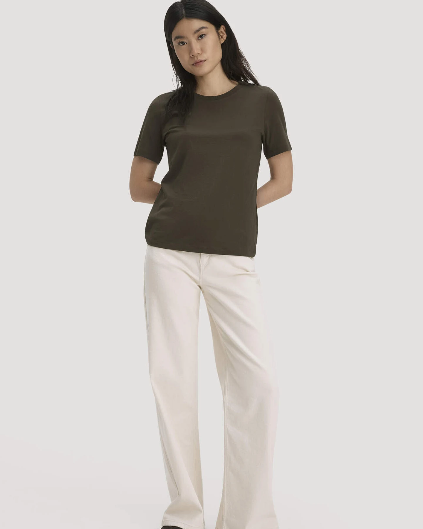 hessnatur Damen T-Shirt Regular aus Regenerative Organic Cotton (ROC) - grün - Größe 40 – Ansicht 2