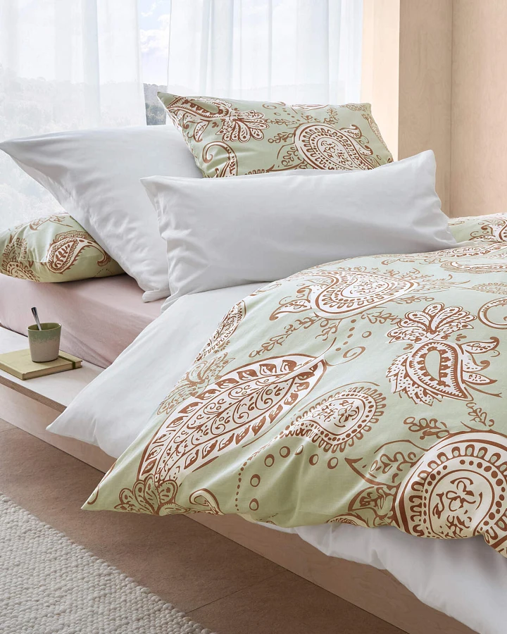 hessnatur Perkal Bettwäsche Set AMINA aus Bio-Baumwolle - grün - Größe 135x200 / 40x80 cm
