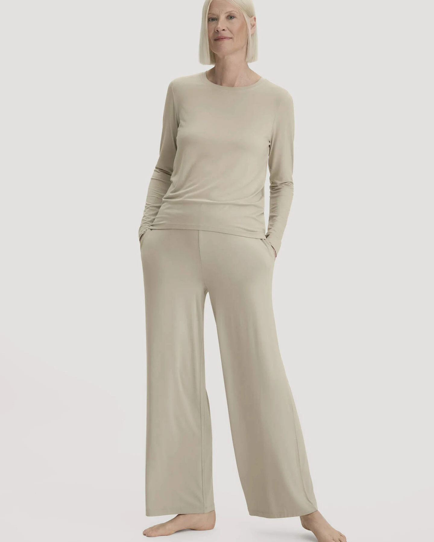 hessnatur Damen Schlaf Longsleeve PURE FLOW aus TENCEL™ Modal - beige - Größe 34 – Ansicht 2
