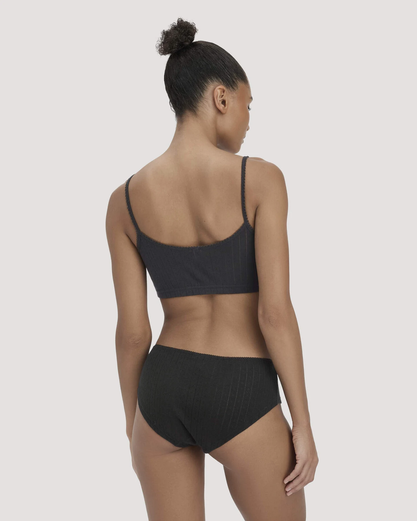 hessnatur Damen Pointelle Panty Regular Cut PURE COTTON aus Bio-Baumwolle - schwarz - Größe 46 – Ansicht 2