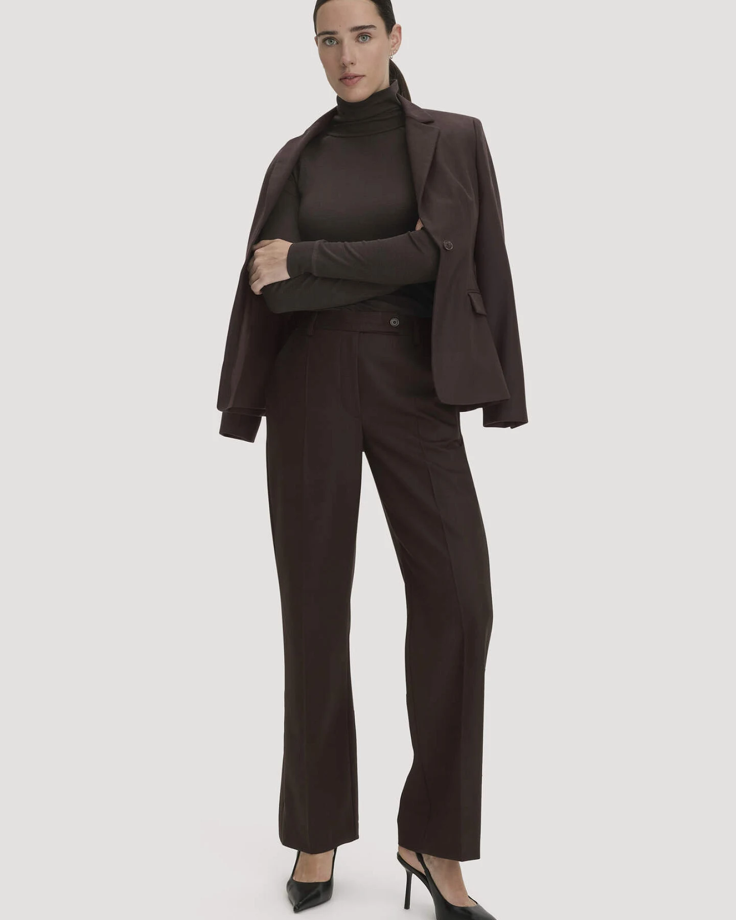 hessnatur Damen Wollhose Straight Leg Relaxed aus Bio-Merinowolle - braun - Größe 40 – Ansicht 4