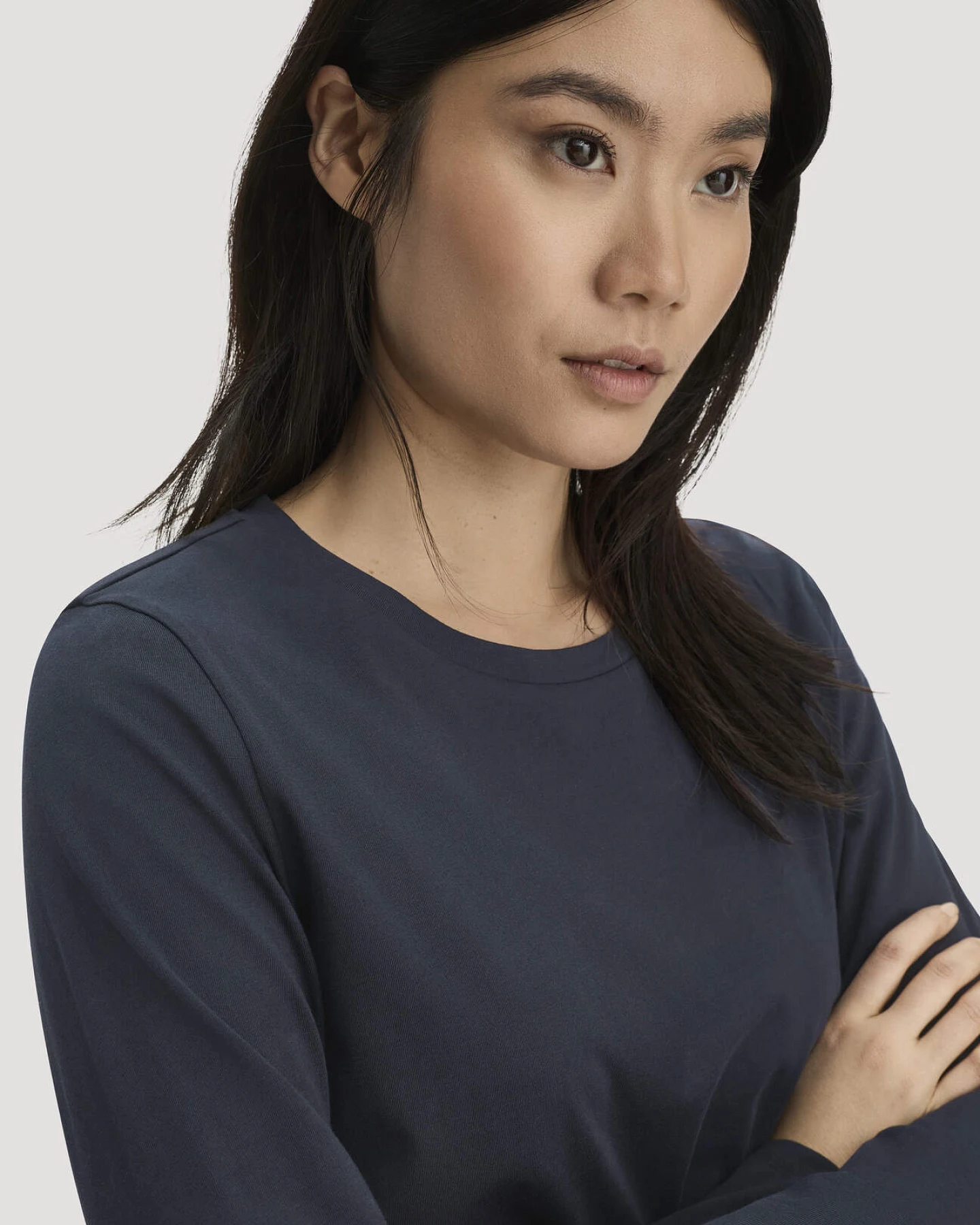 hessnatur Damen Longsleeve Relaxed aus Regenerative Organic Cotton (ROC) - blau - Größe 44 – Ansicht 4