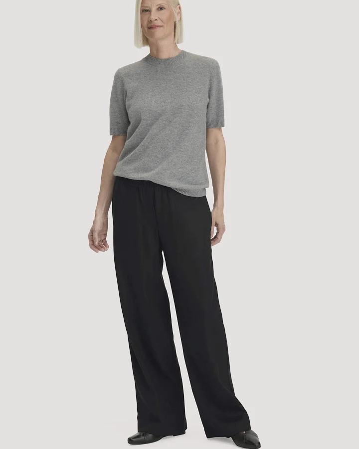 Schwarz