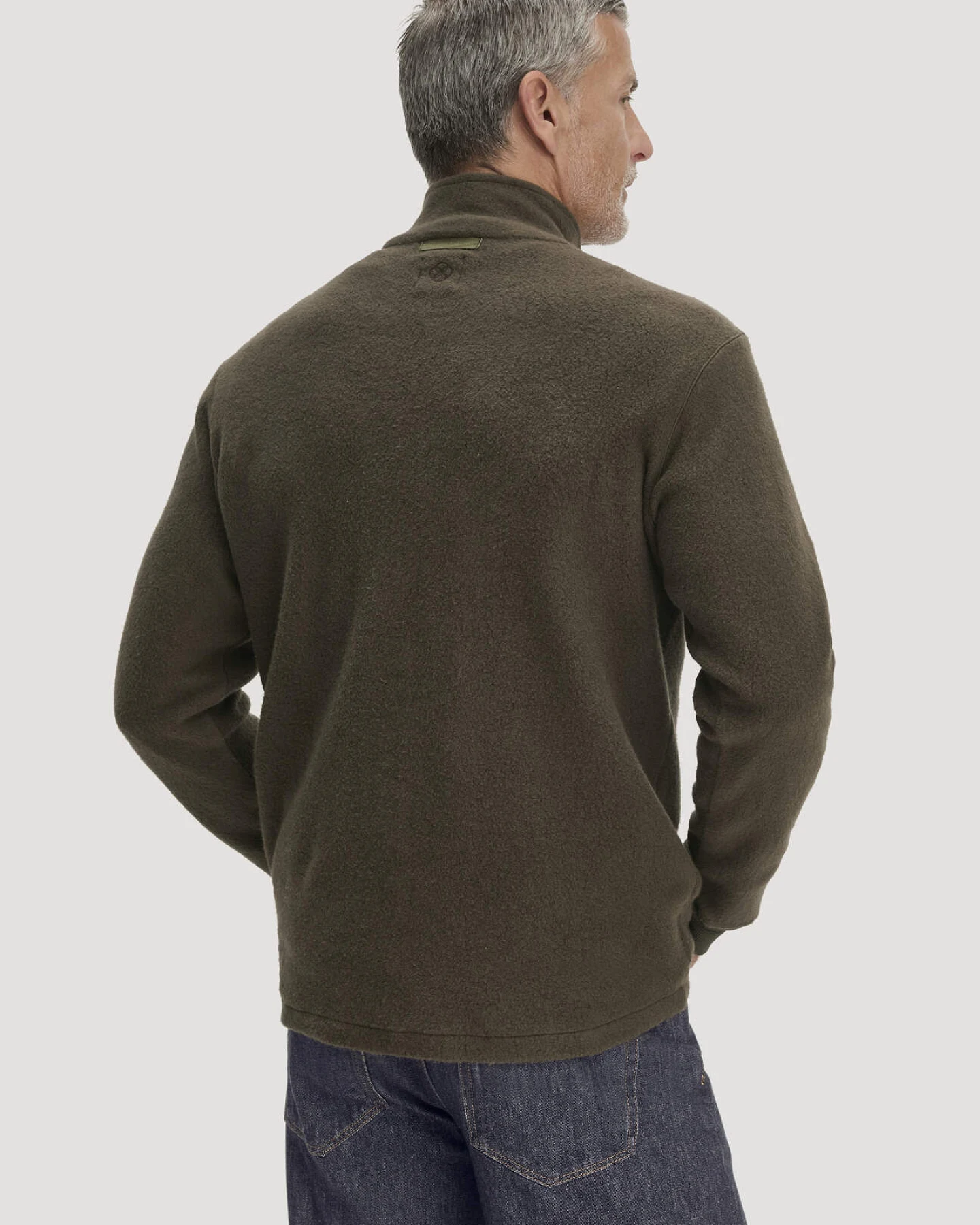 hessnatur Herren Fleece Troyer Relaxed aus Bio-Baumwolle - grün - Größe 50 – Ansicht 3
