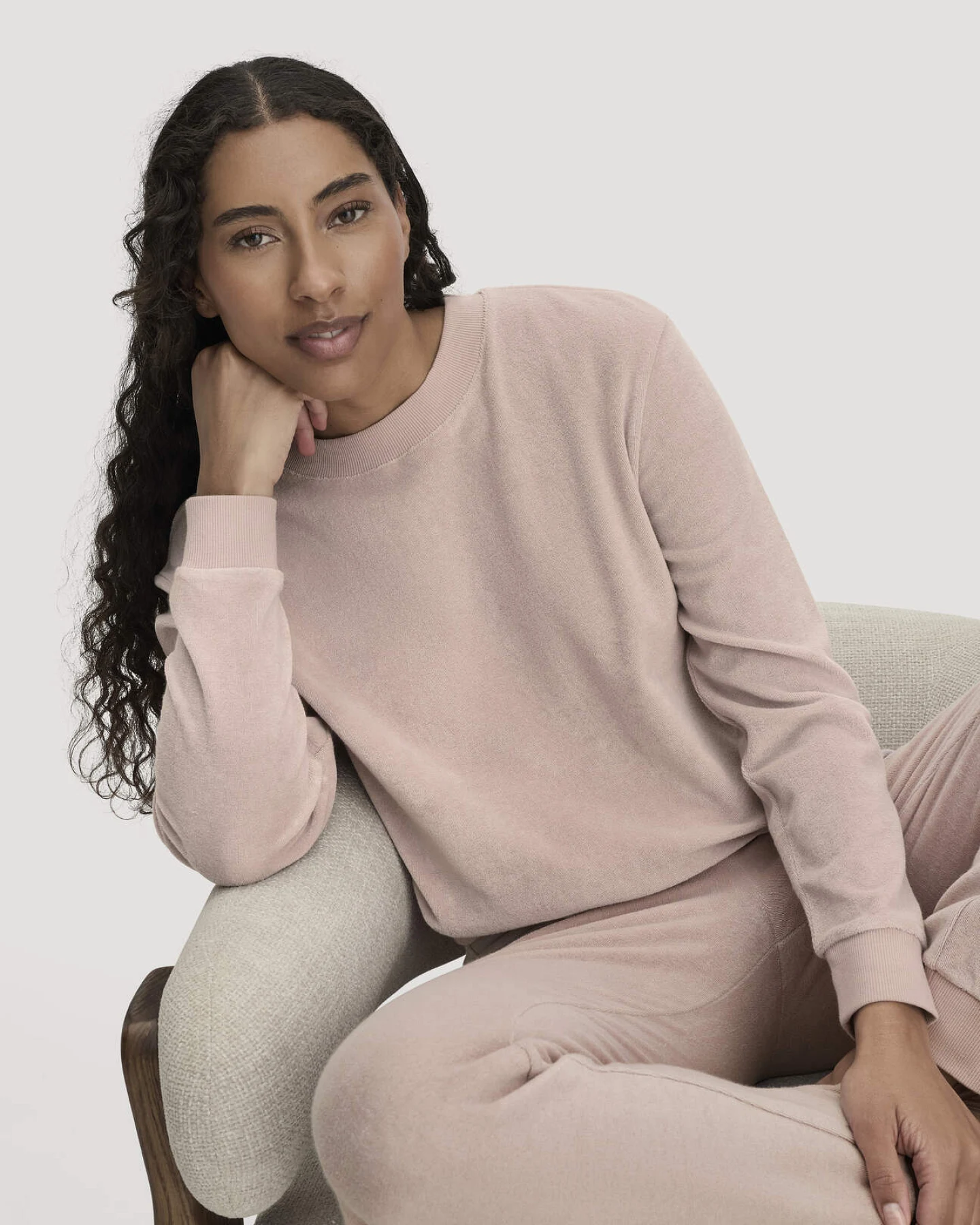 hessnatur Damen Frottee Loungeshirt Oversize PURE COTTON aus Bio-Baumwolle - rosa - Größe 48 – Ansicht 3