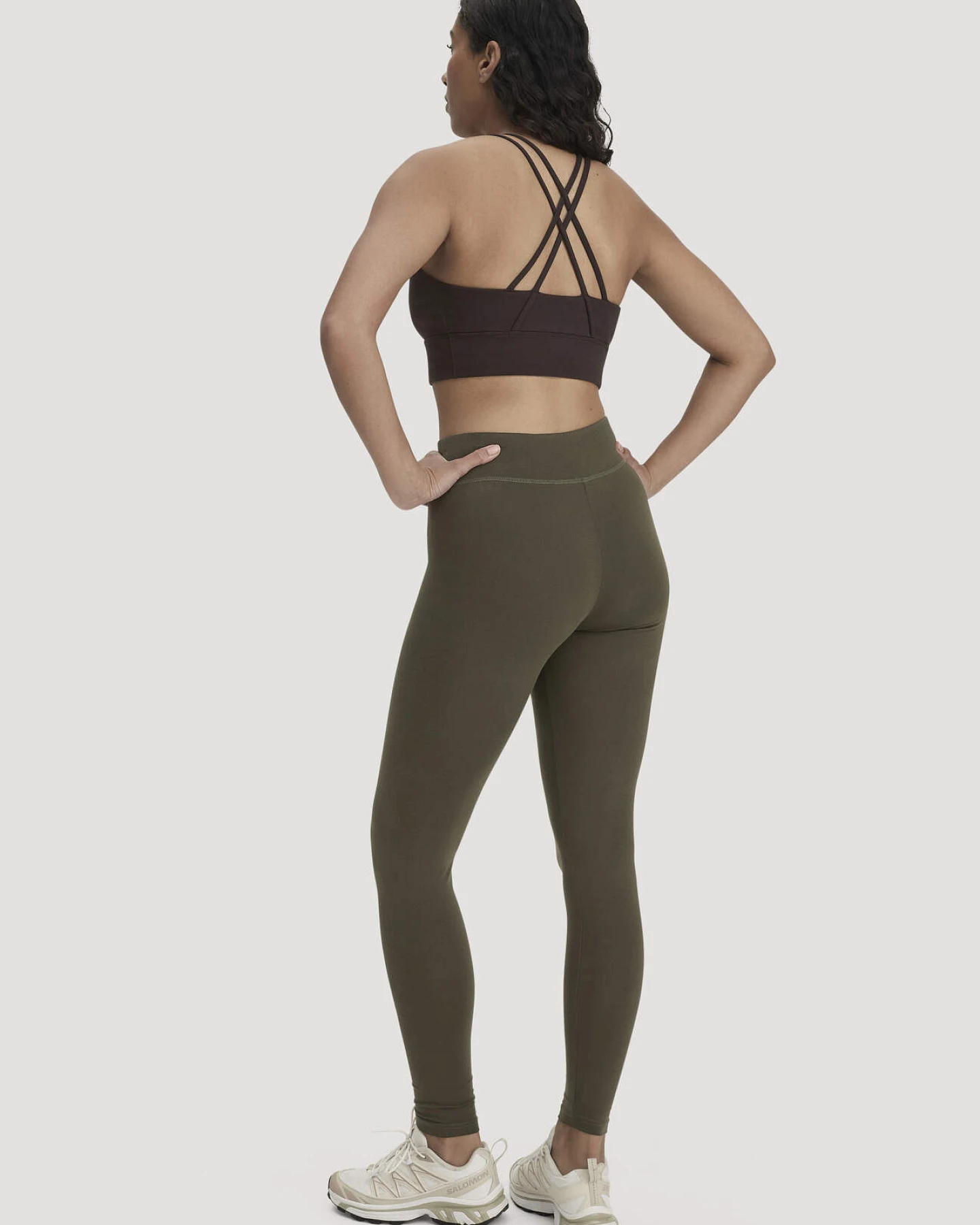 hessnatur Loungewear Leggings Medium Cut ACTIVE LIGHT aus Bio-Baumwolle - grün - Größe L/l – Ansicht 2