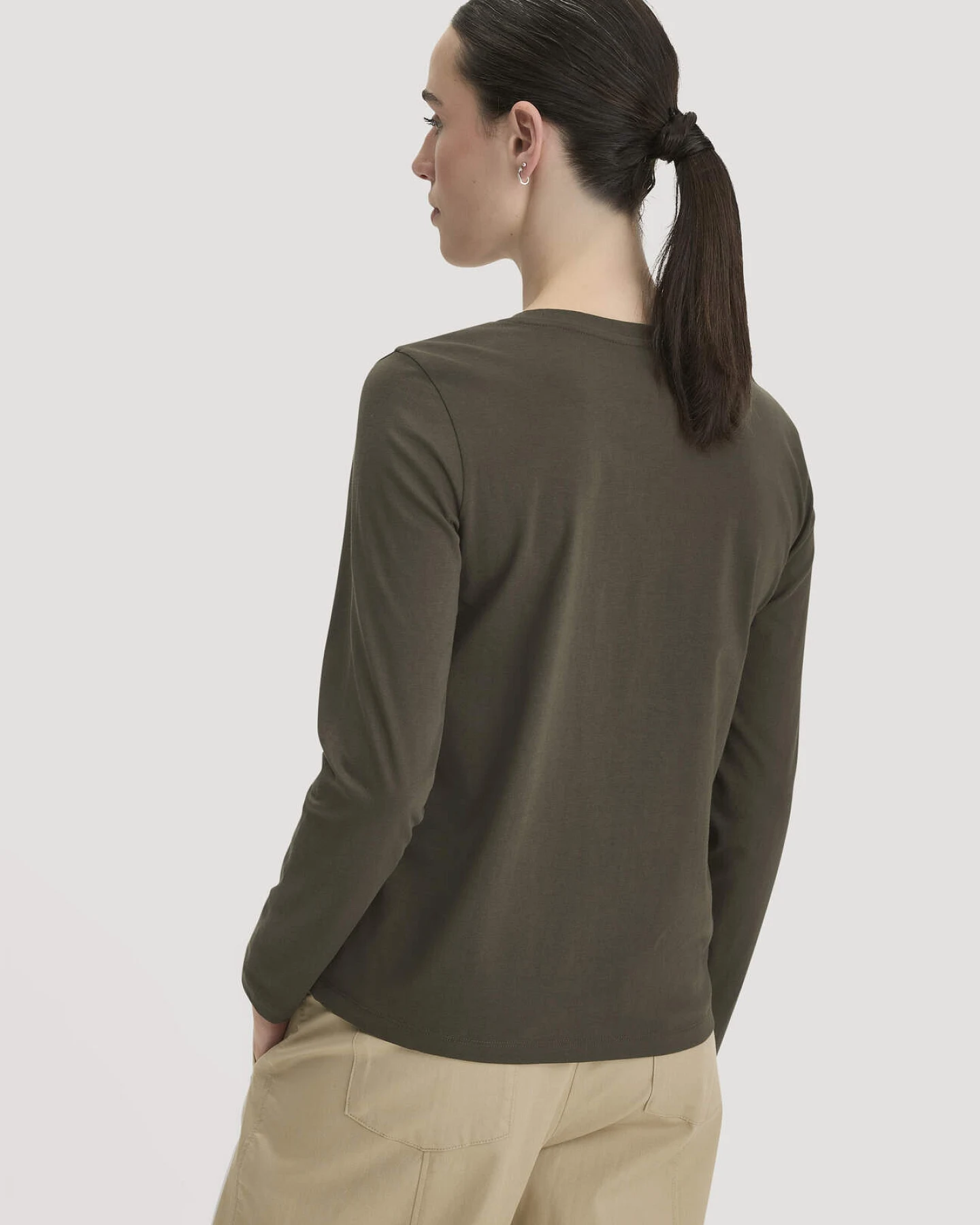 hessnatur Damen Longsleeve Relaxed aus Regenerative Organic Cotton (ROC) - grün - Größe 34 – Ansicht 3