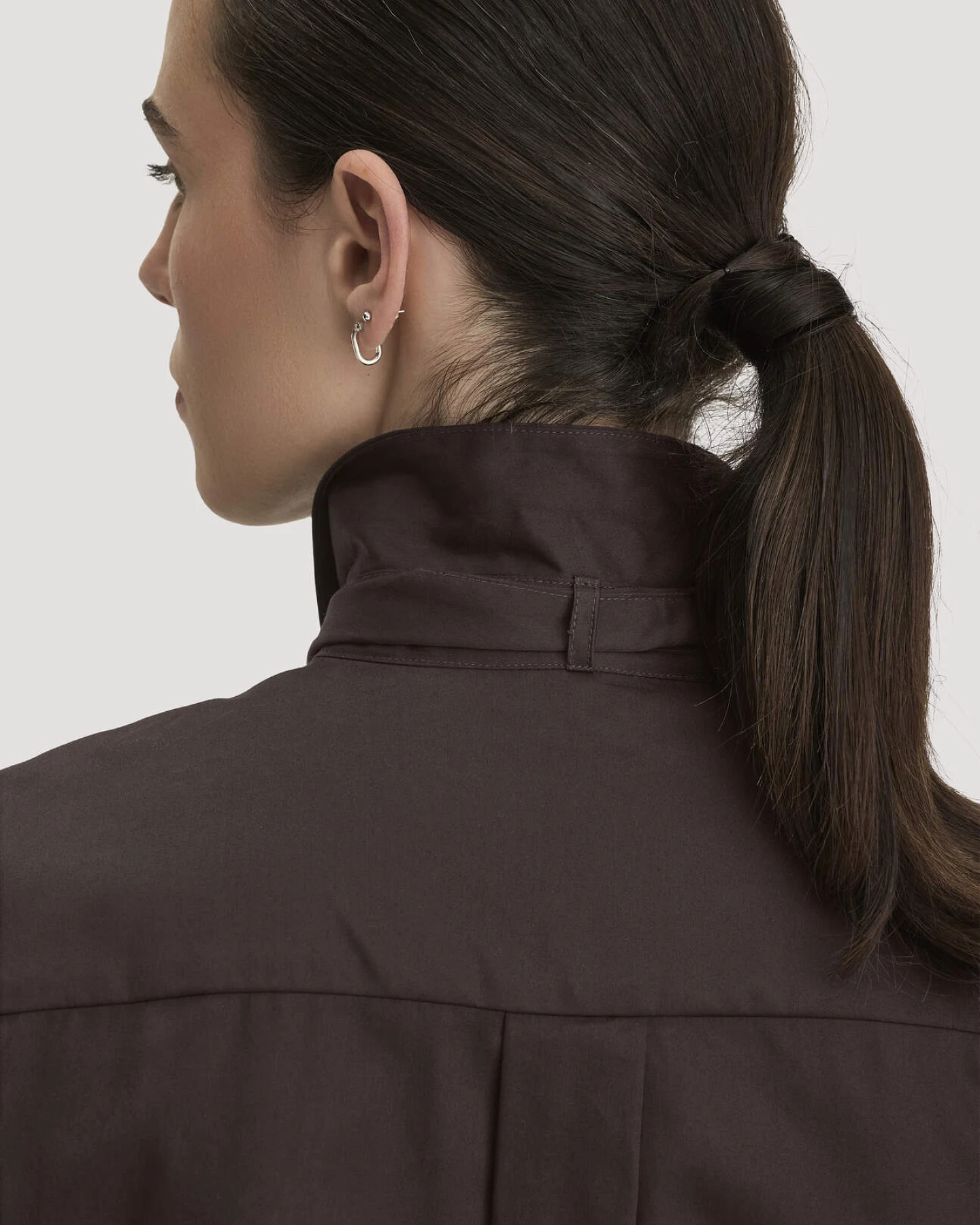 hessnatur Damen Bluse Relaxed aus Bio-Baumwolle - braun - Größe 42 – Ansicht 4