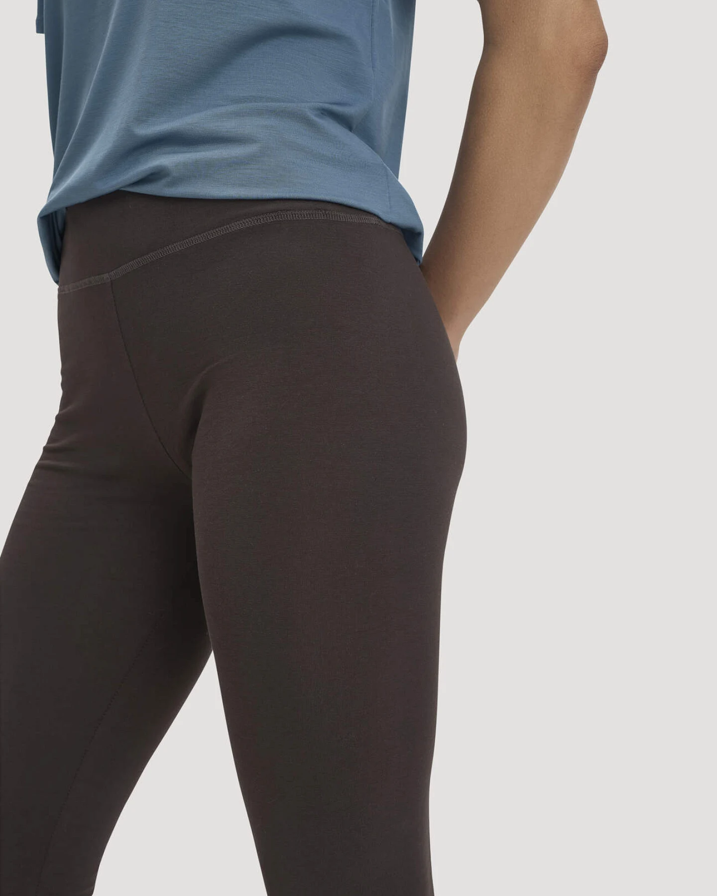 hessnatur Loungewear Leggings Medium Cut ACTIVE LIGHT aus Bio-Baumwolle - braun - Größe XL/k – Ansicht 3