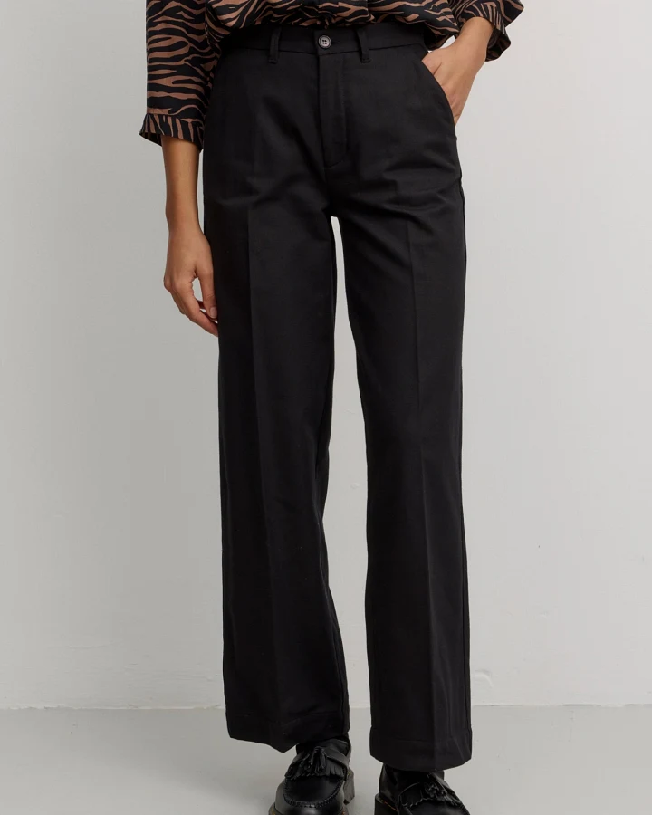 Recolution Damen vegan Hose Marlene Ligularia Schwarz