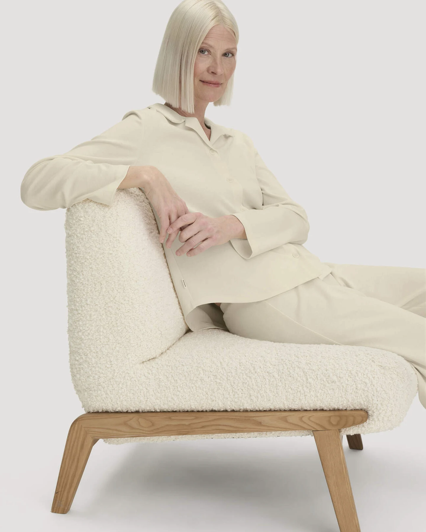 hessnatur Damen Pyjama PURE NATURE aus Bio-Baumwolle - natur - Größe 46 – Ansicht 3