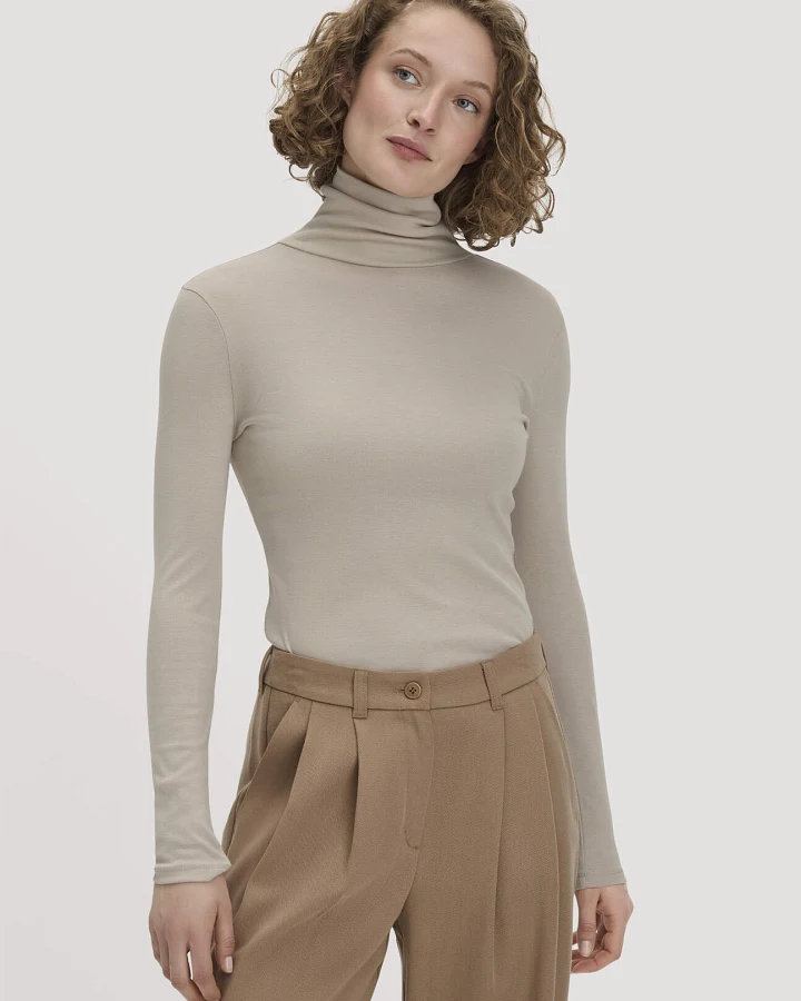 hessnatur Damen Softrib Longsleeve Fitted aus Bio-Baumwolle und TENCEL™ Modal - beige - Größe 38