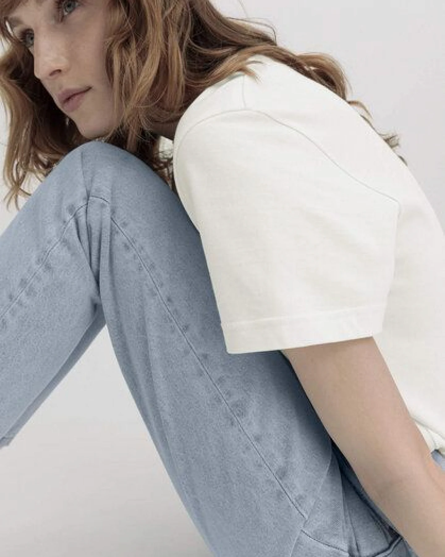 hessnatur Jeans HANNA High Rise Mom aus reinem Bio-Denim – Ansicht 2