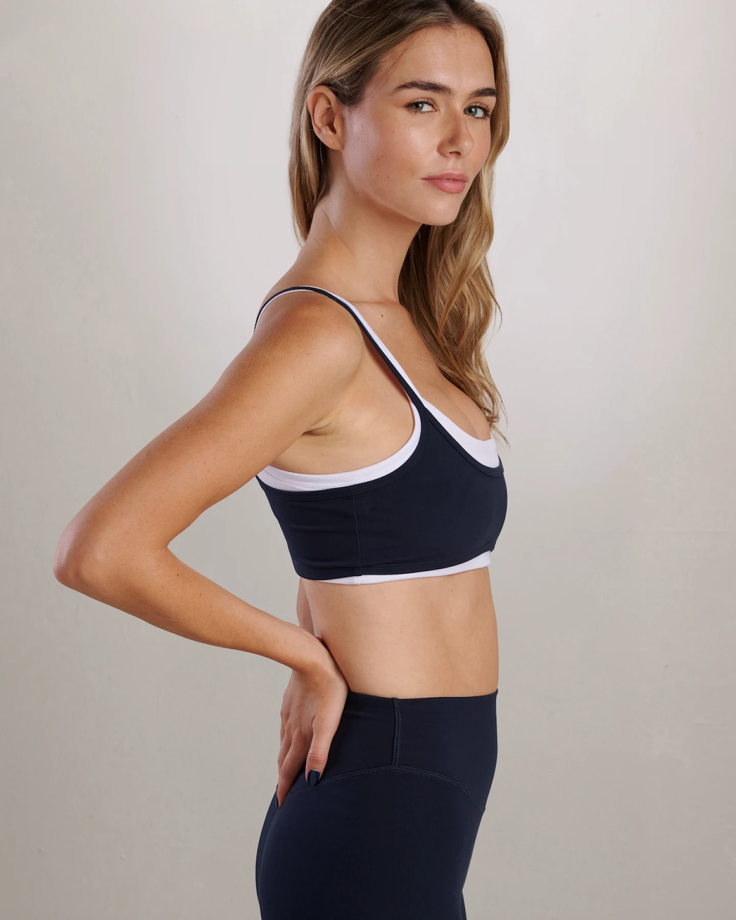 SEAAV Damen vegan Sport-Bh Liftline Layered Mitternachtsblau – Ansicht 2