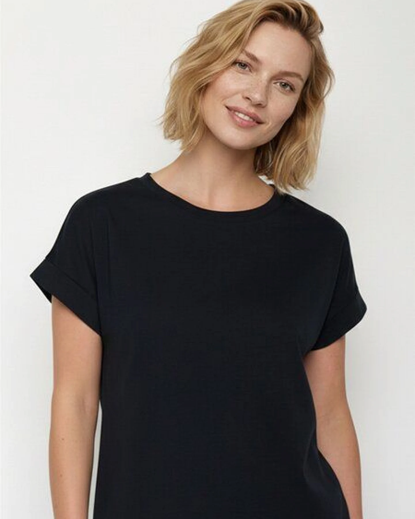 GREENBOMB Basic Loony - Sportliches T-Shirt aus Bio-Baumwolle mit Rollup Sleeve / GOTS / Fair & Vegan – Ansicht 2