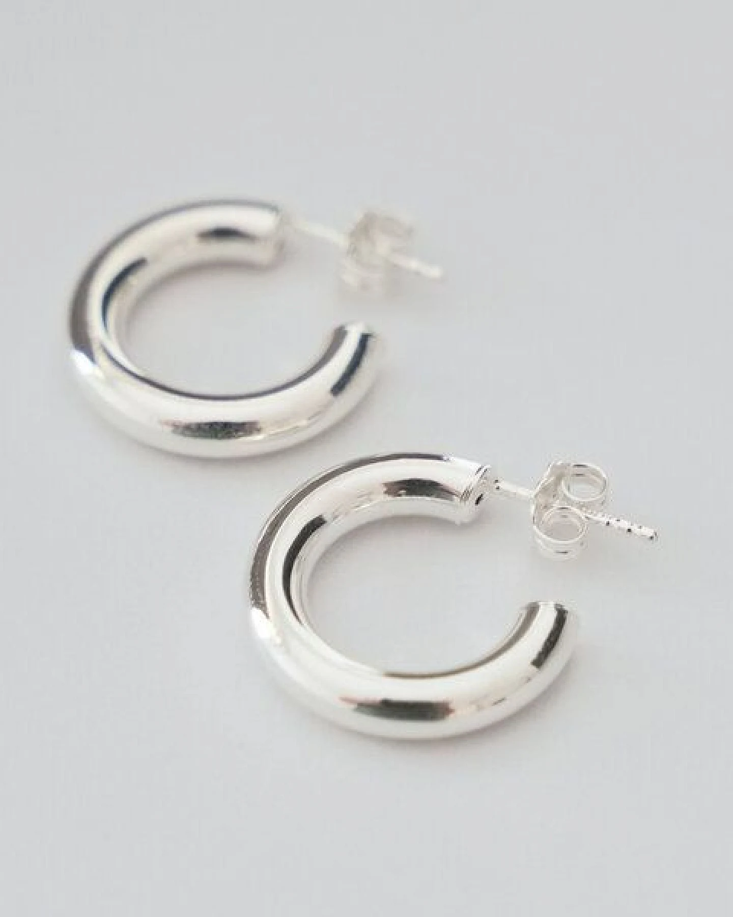 BELLYBIRD Jewellery CREOLEN - Kreis, dicke Form, glatt in M/L – Ansicht 2