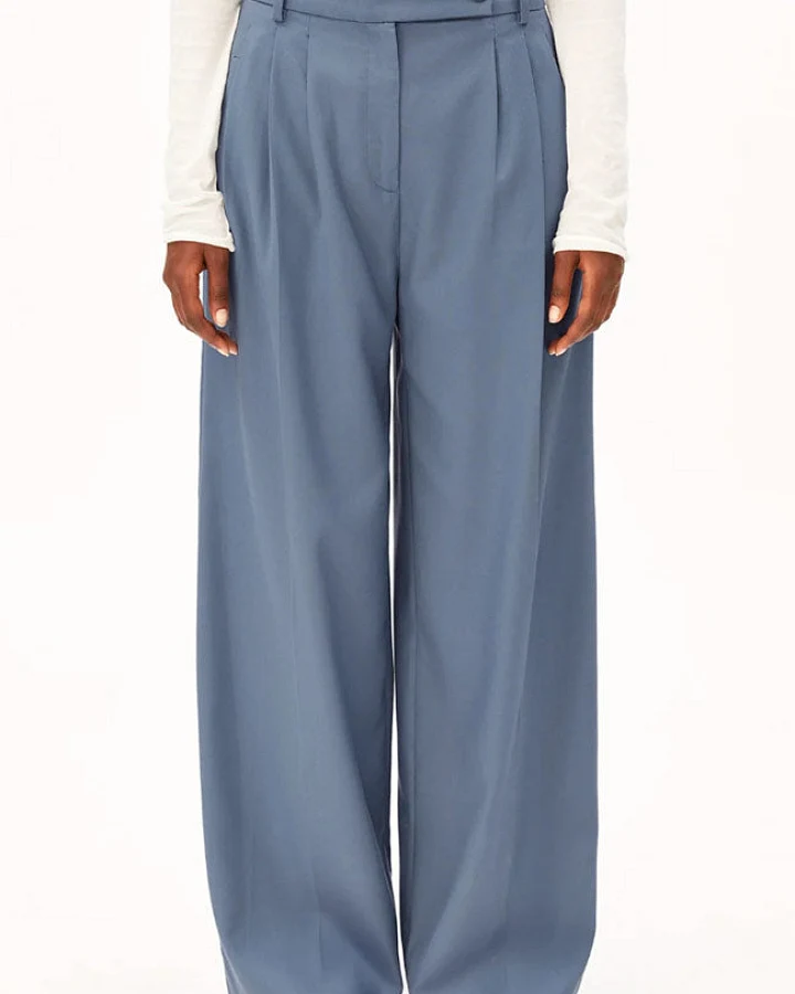 ARMEDANGELS Damen vegan Hose Kaayua Dusty Moon Blau